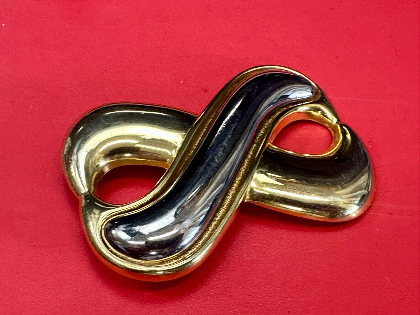 Vintage Day Lor signed gold & silver tone signed scarf shoe clip belt buckle