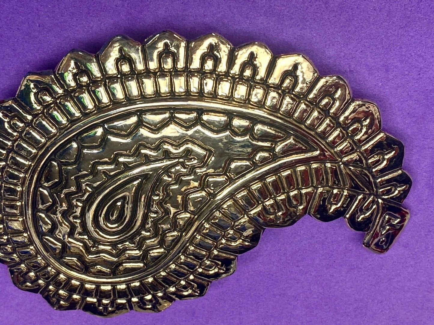 Apple Acc Of New York Marked Large Gold Tone Retro Belt Buckle