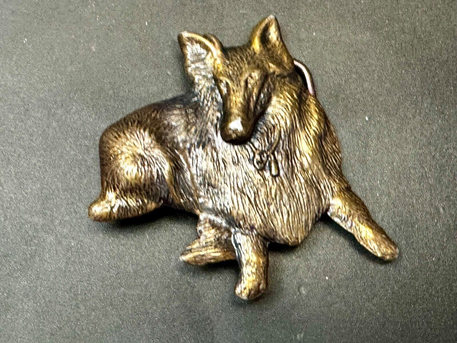 Adorable Collie Dog Breed Lassie Sitting Breeder Owner Vtg. CutoutBelt Buckle