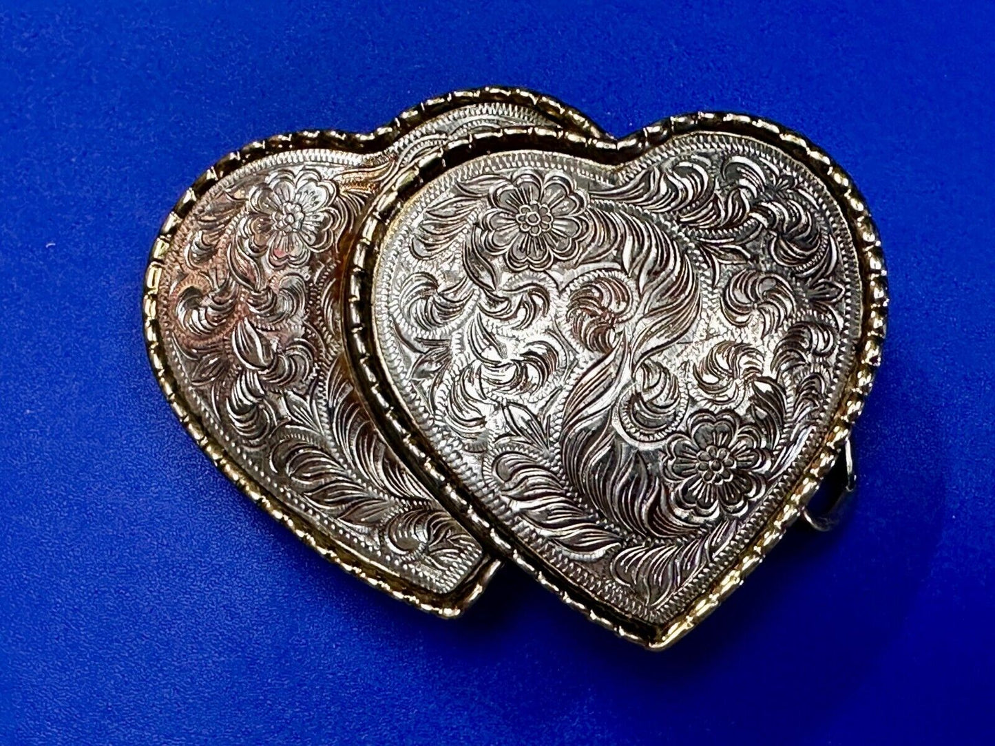 Twin Dual Hearts Flower Swirl Floral Theme Etched Western Belt Buckle W USA