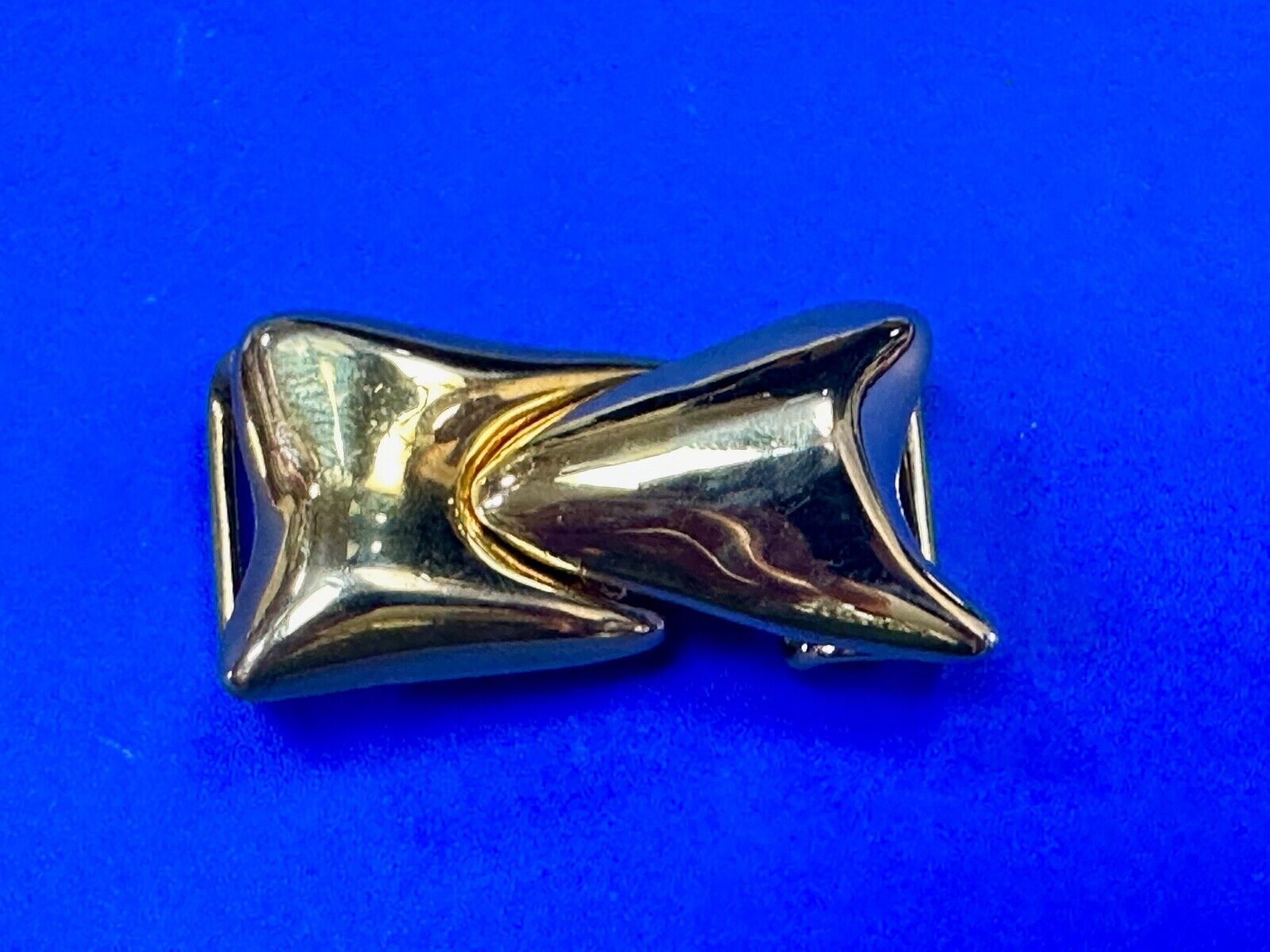 Two piece gold tone Retro shape style interconnecting vintage belt buckle
