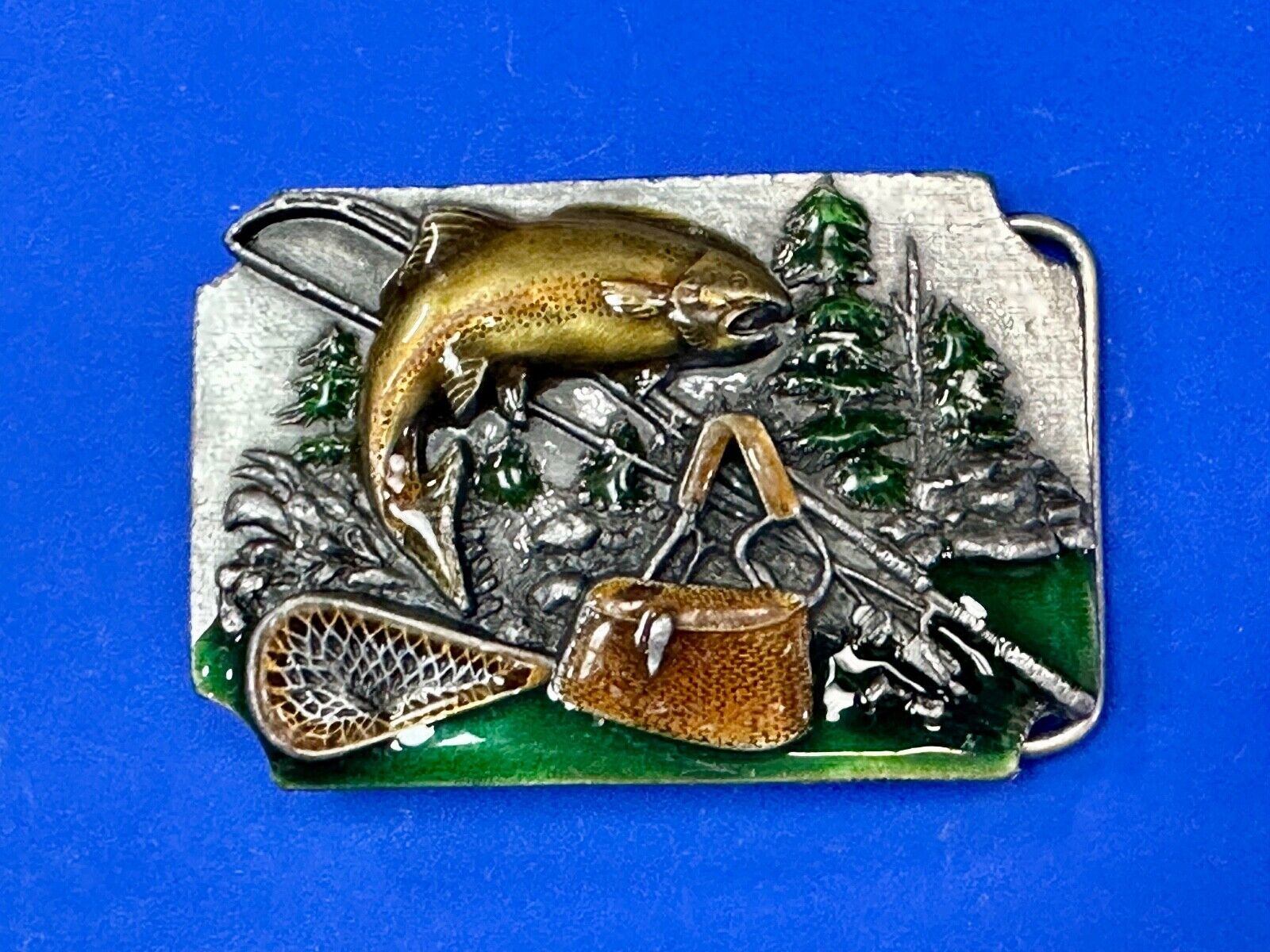 A Bad day fishing better than good day working - Vtg. Siskiyou 1989 belt buckle