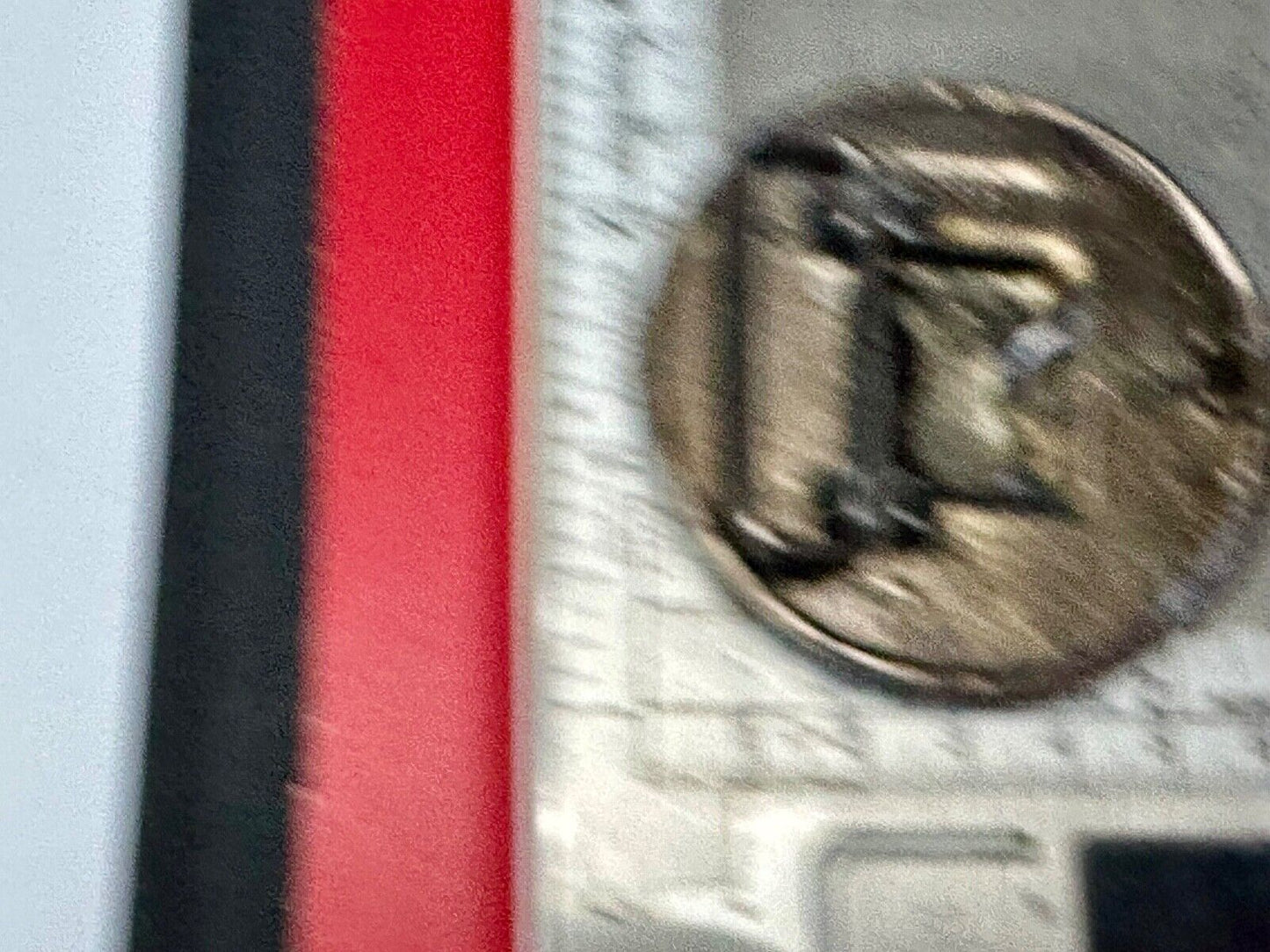 Vintage Liberty Bell Bicentennial 1976 round belt buckle
