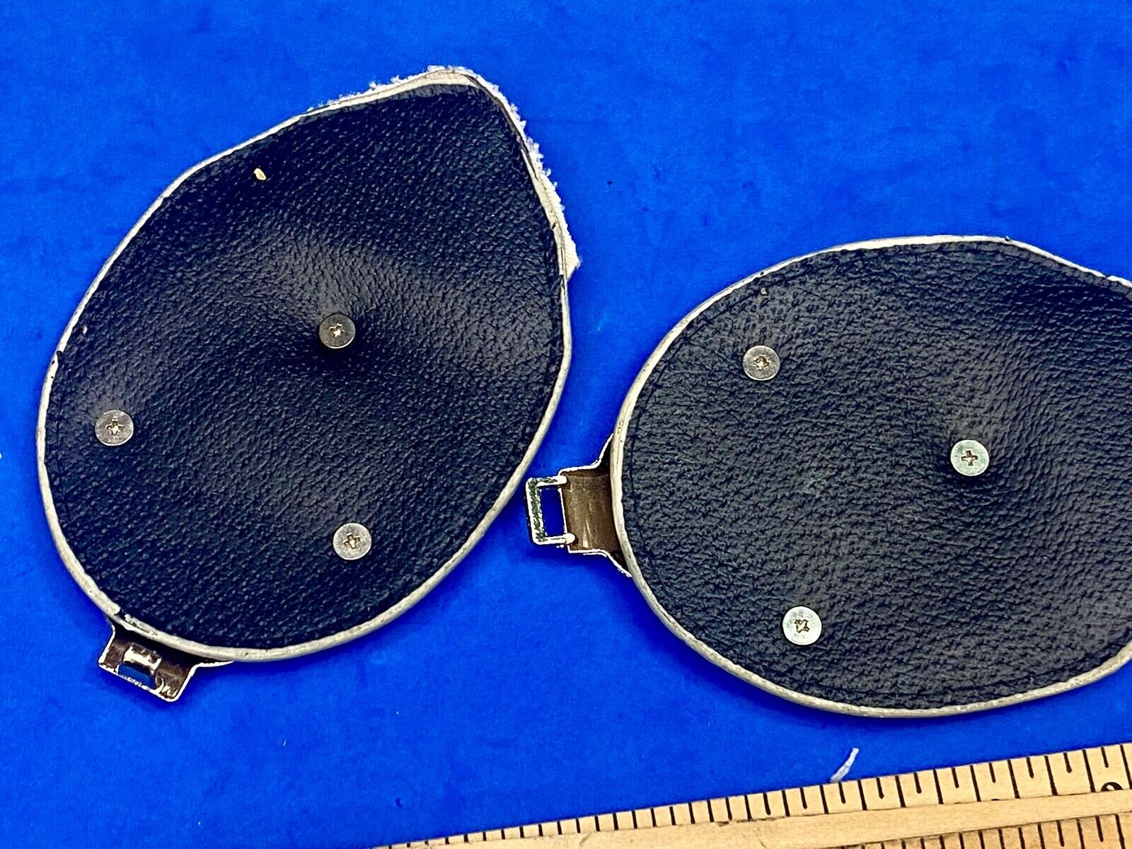 Unique Gold Tone Interlocking Two Piece Scarf Belt Clips Tie Buckle