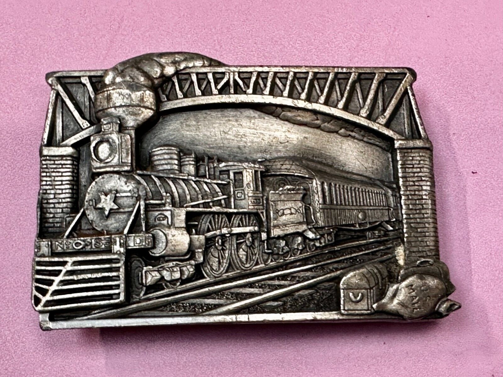 Train Steam Engine Over Bridge RailRoad RR Vintage 1980's Bergamot Belt Buckle