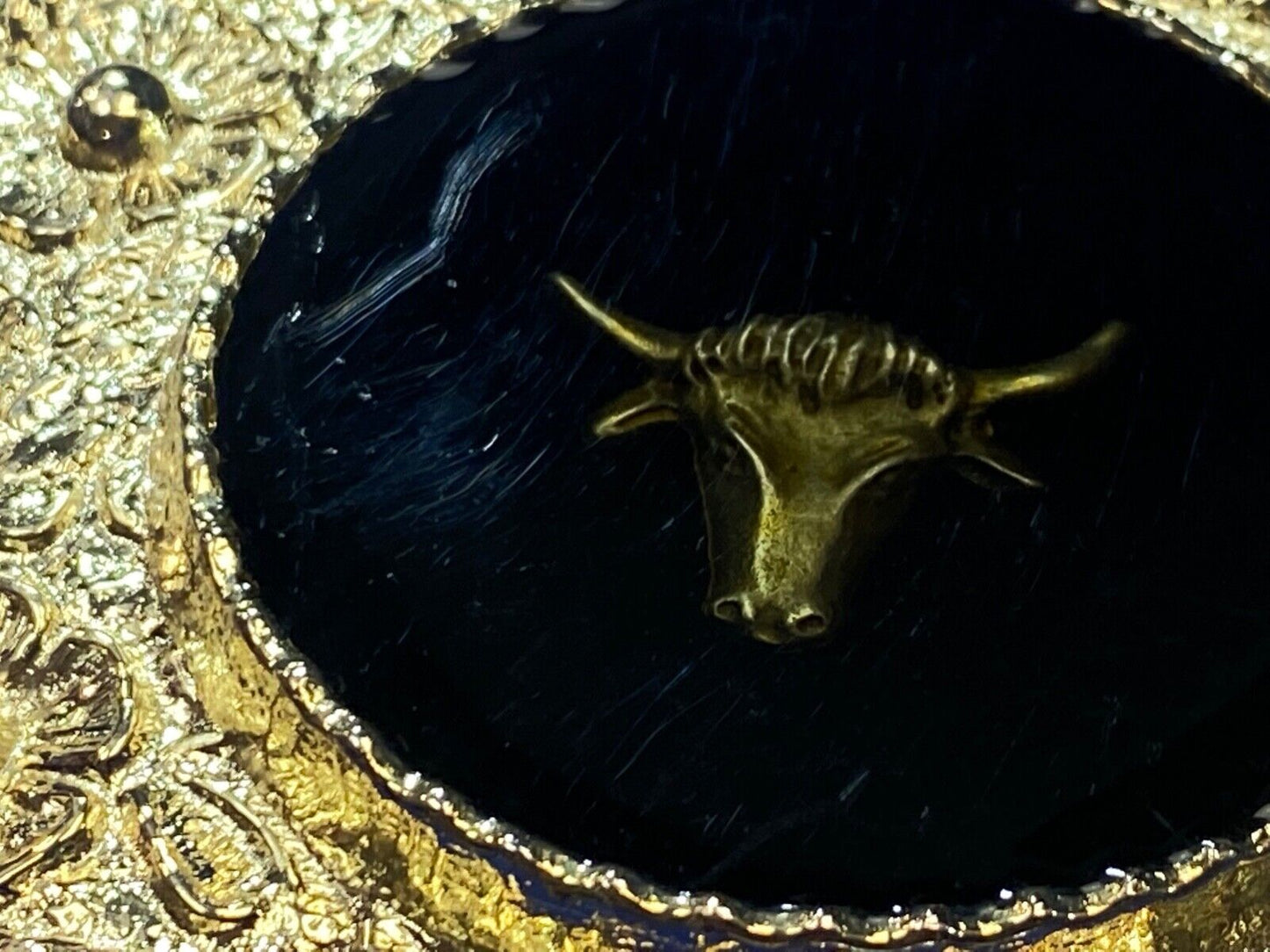 Unique Translucent centerpiece - Texas LongHorn Steer Head western belt buckle