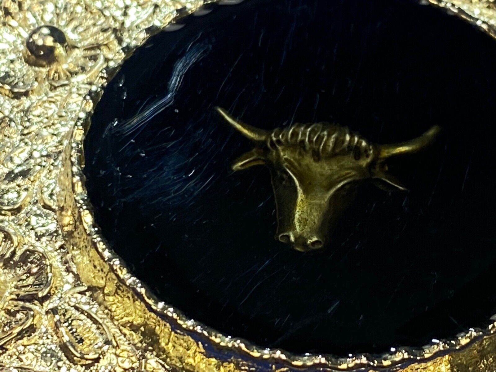 Unique Translucent centerpiece - Texas LongHorn Steer Head western belt buckle
