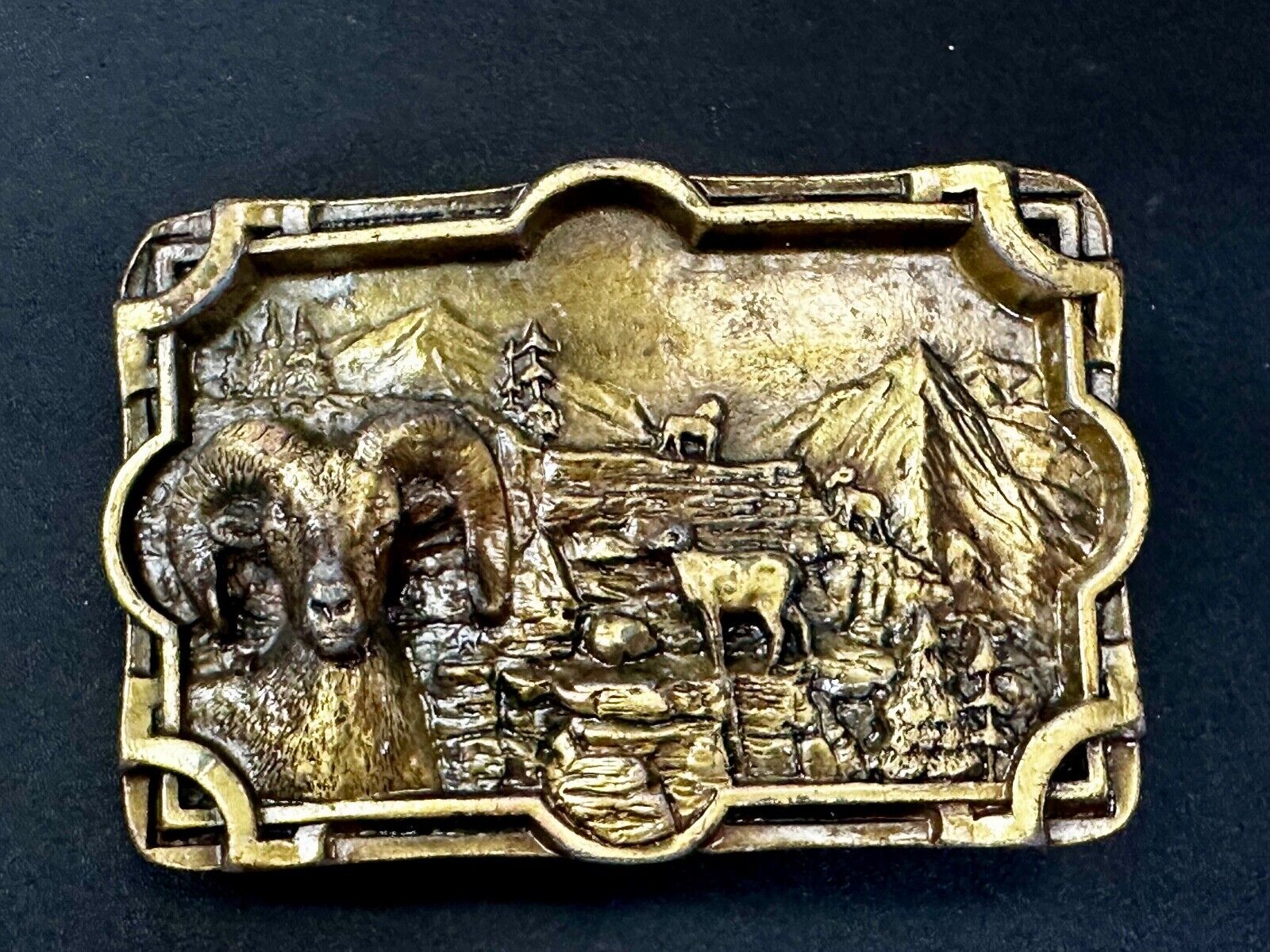 Bighorn Ram Mountain Goat Sheep Wildlife Scene  Vintage Hand Cast?  Belt Buckle