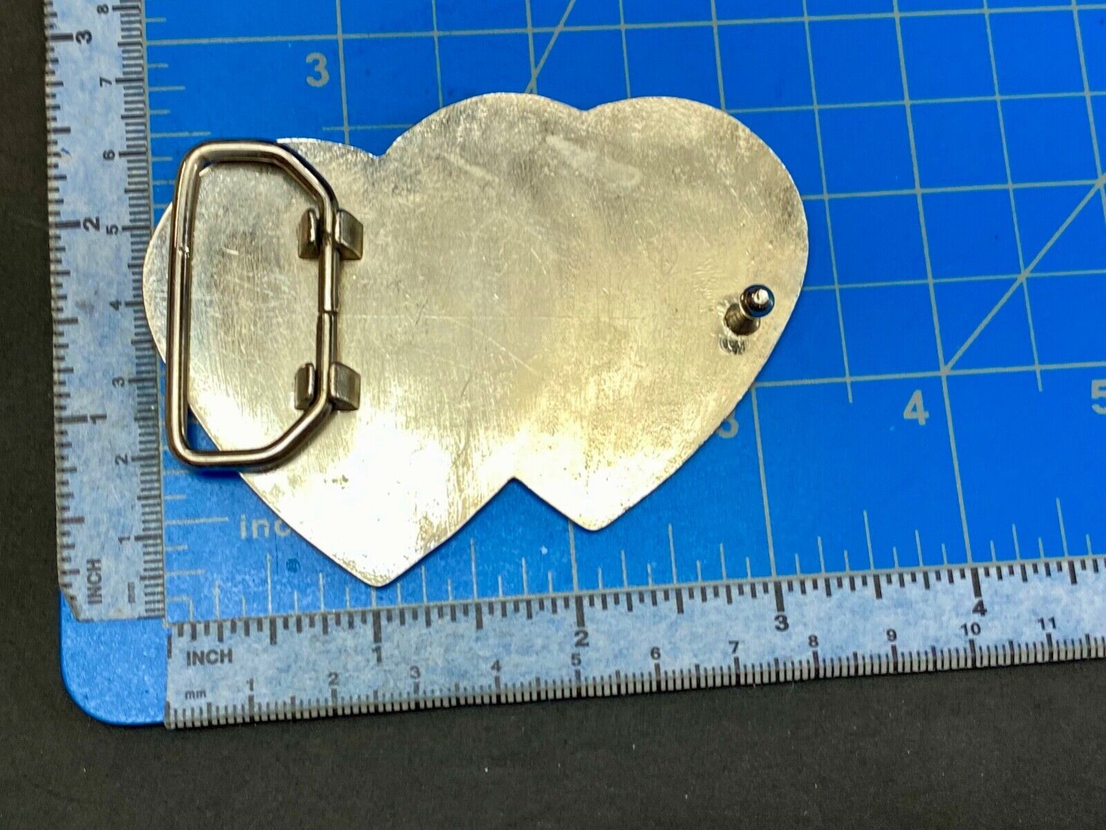 Two Jeweled Hearts Red Rhinestone outlining silver tone cutout belt buckle