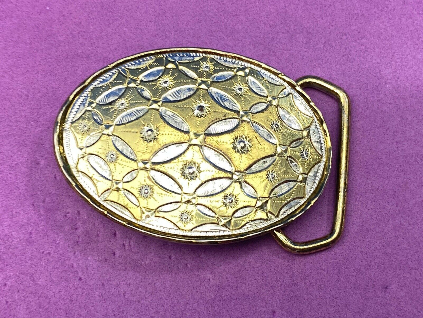 Simple mixed metal western belt buckle - zig zag pattern signed W 