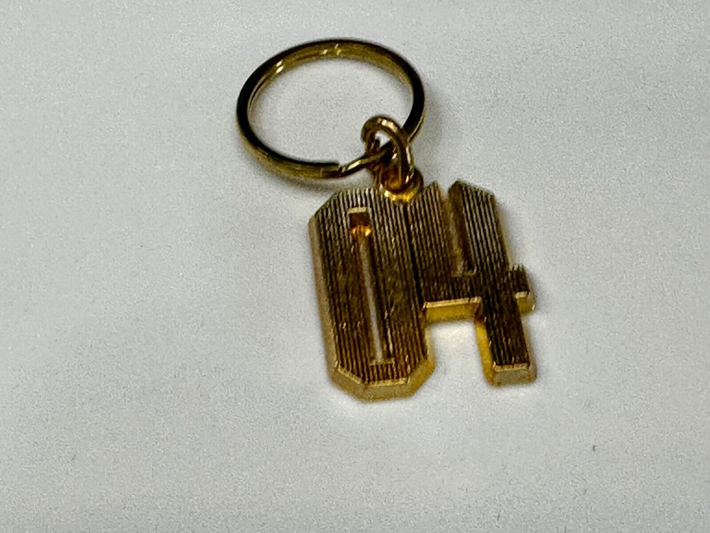 04 Number Gold Tone Keychain - Key Ring Chain - Class of Sports number