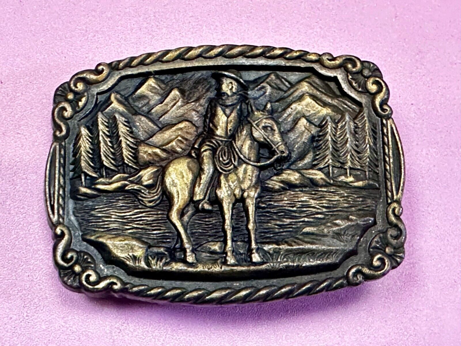 Tall In The Saddle Western Cowboy Leading Wagon Train Vintage ART Belt Buckle