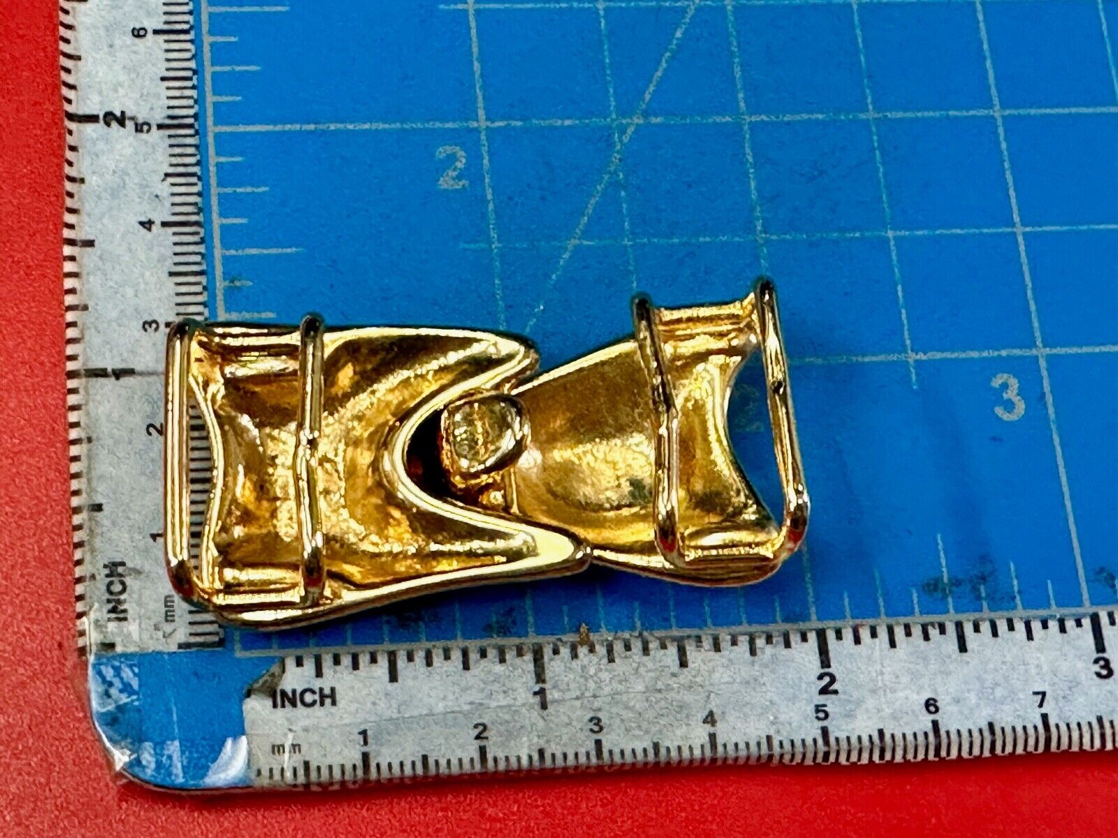 Two piece gold tone Retro shape style interconnecting vintage belt buckle