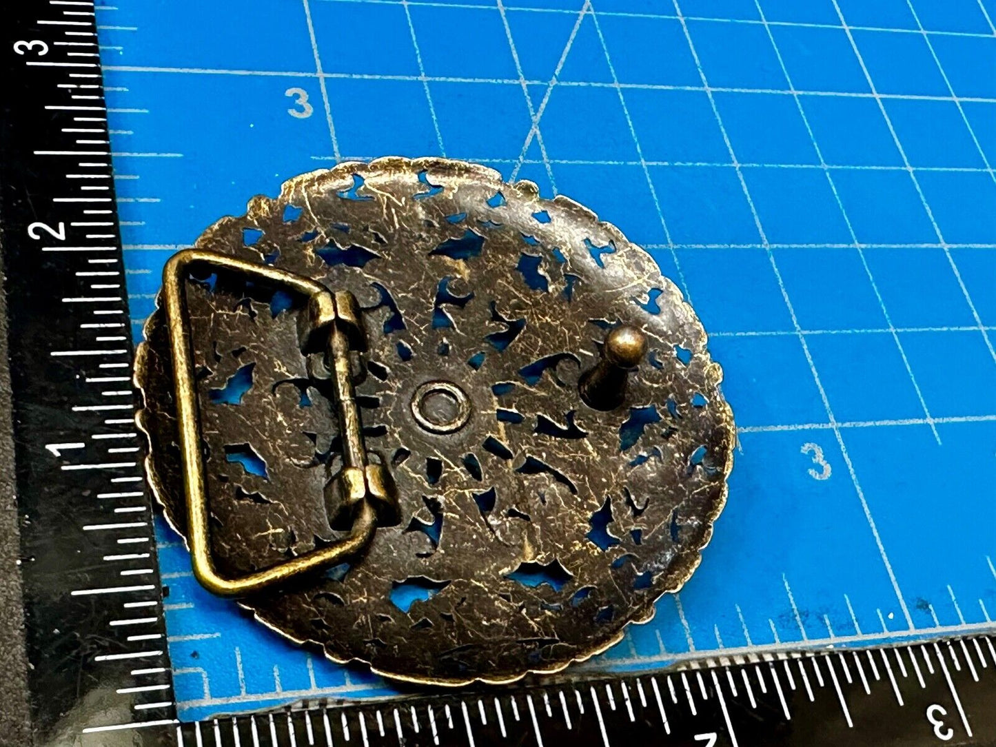 Victorian Style Filigree Round Small Hippy Vibe Small Belt Buckle