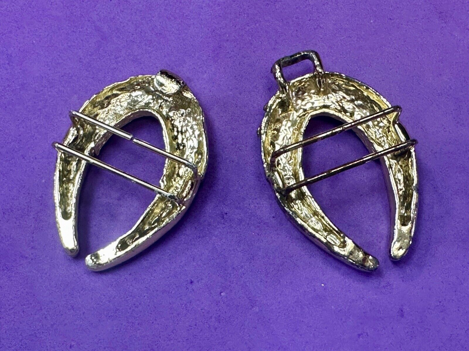 Two piece gold tone Horn Shape? interconnecting vintage belt buckle