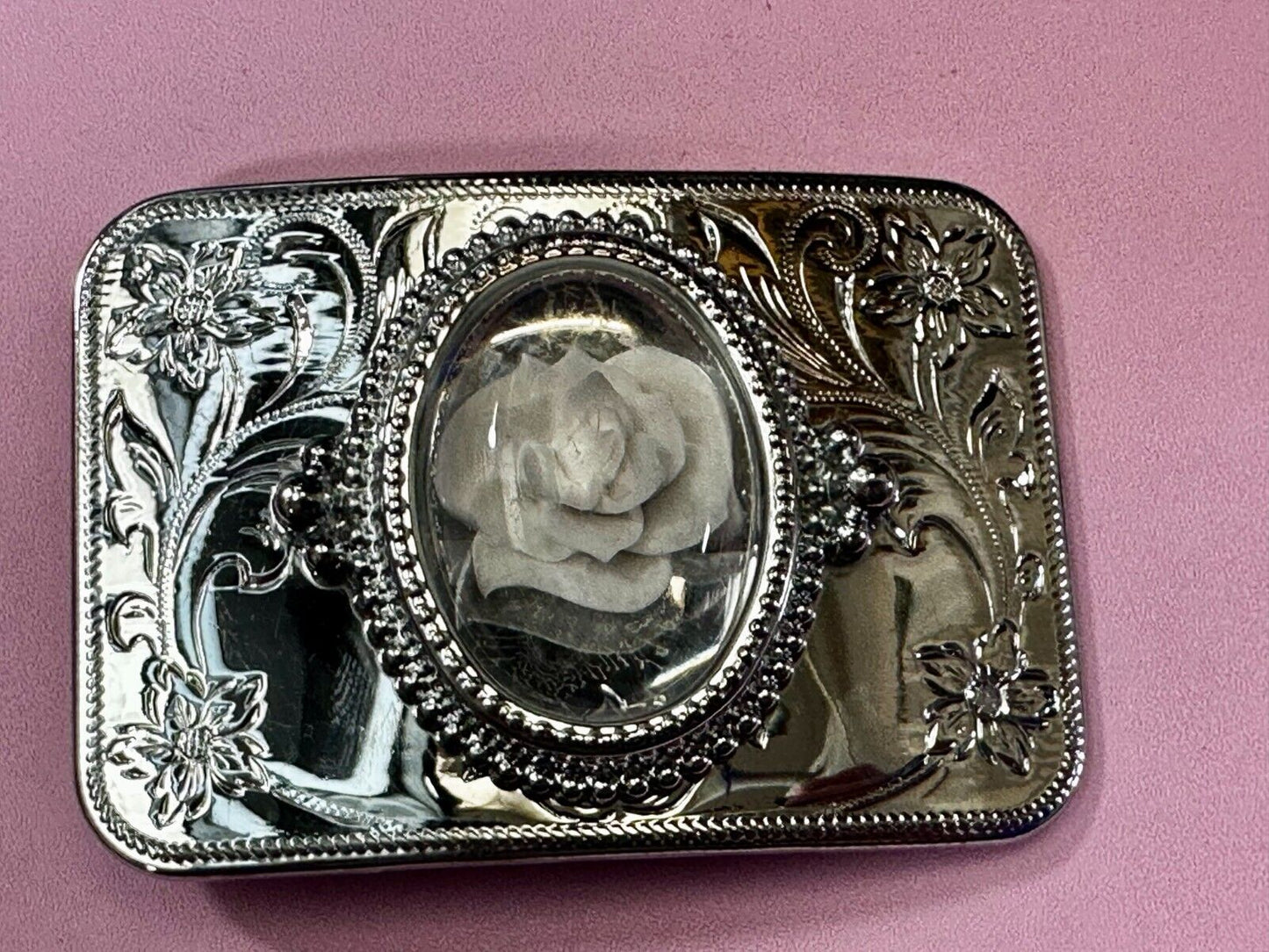 3D Flower Inside of Centerpiece Vintage Silver Tone Western Style Belt Buckle