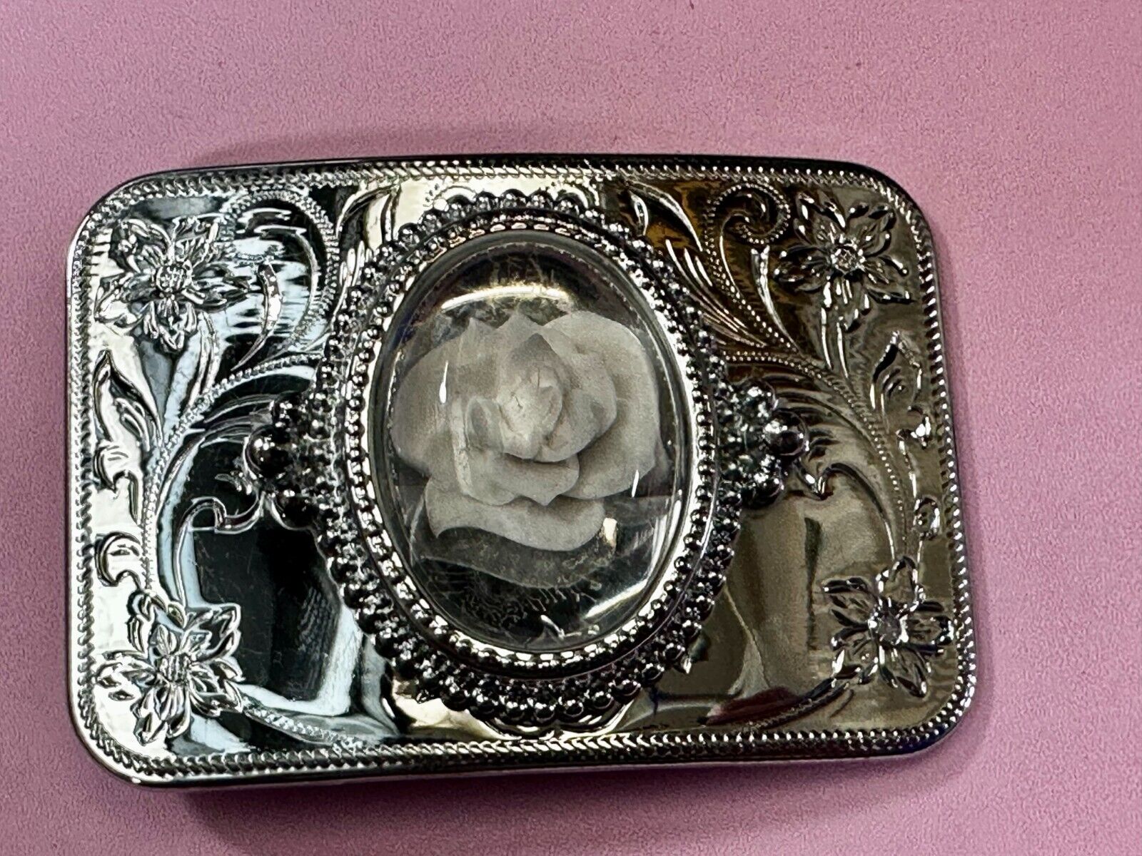 3D Flower Inside of Centerpiece Vintage Silver Tone Western Style Belt Buckle