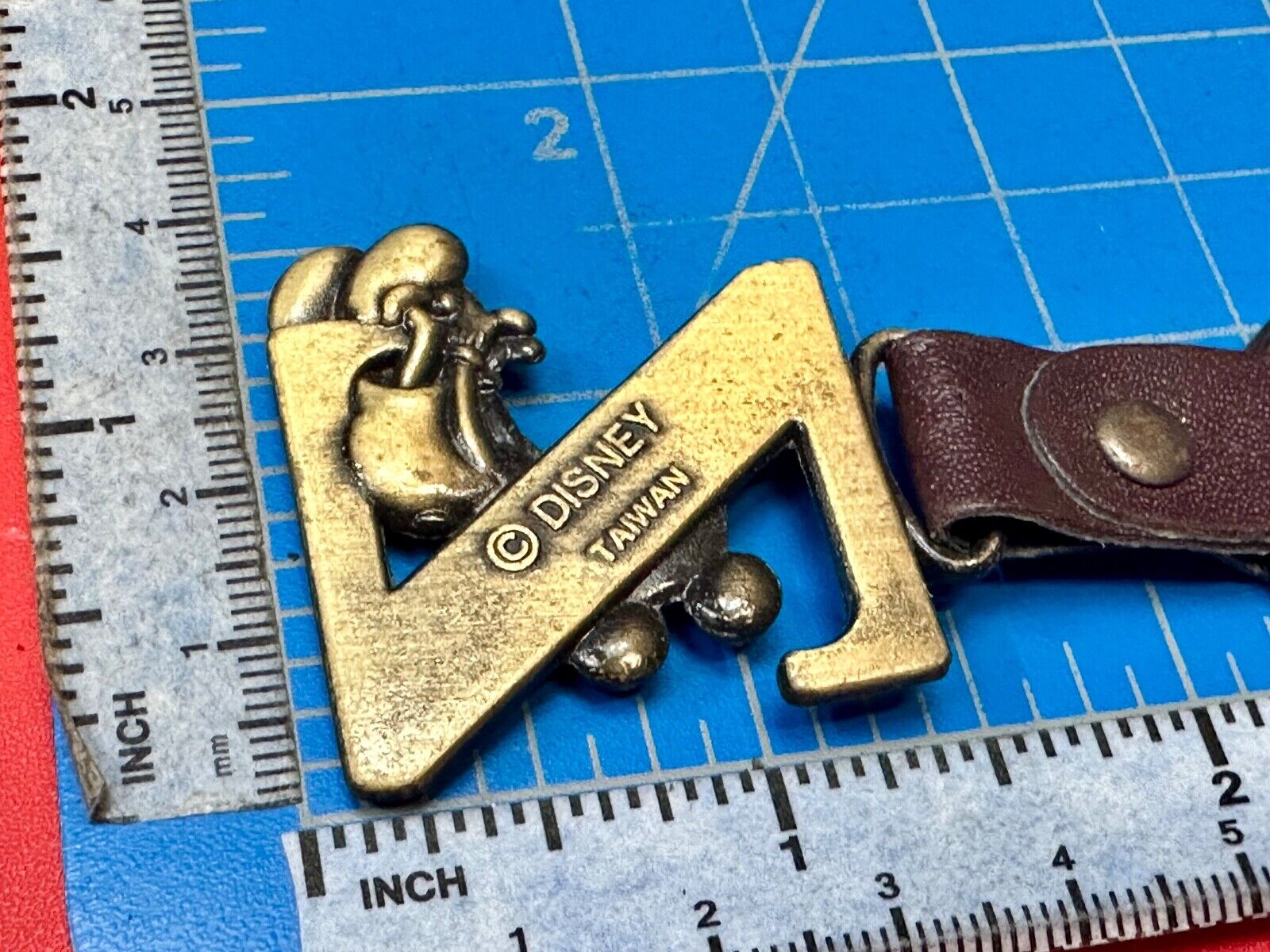 VINTAGE LETTER INITIAL Z MICKEY MOUSE DISNEY KEYCHAIN BRASS and LEATHER FOB