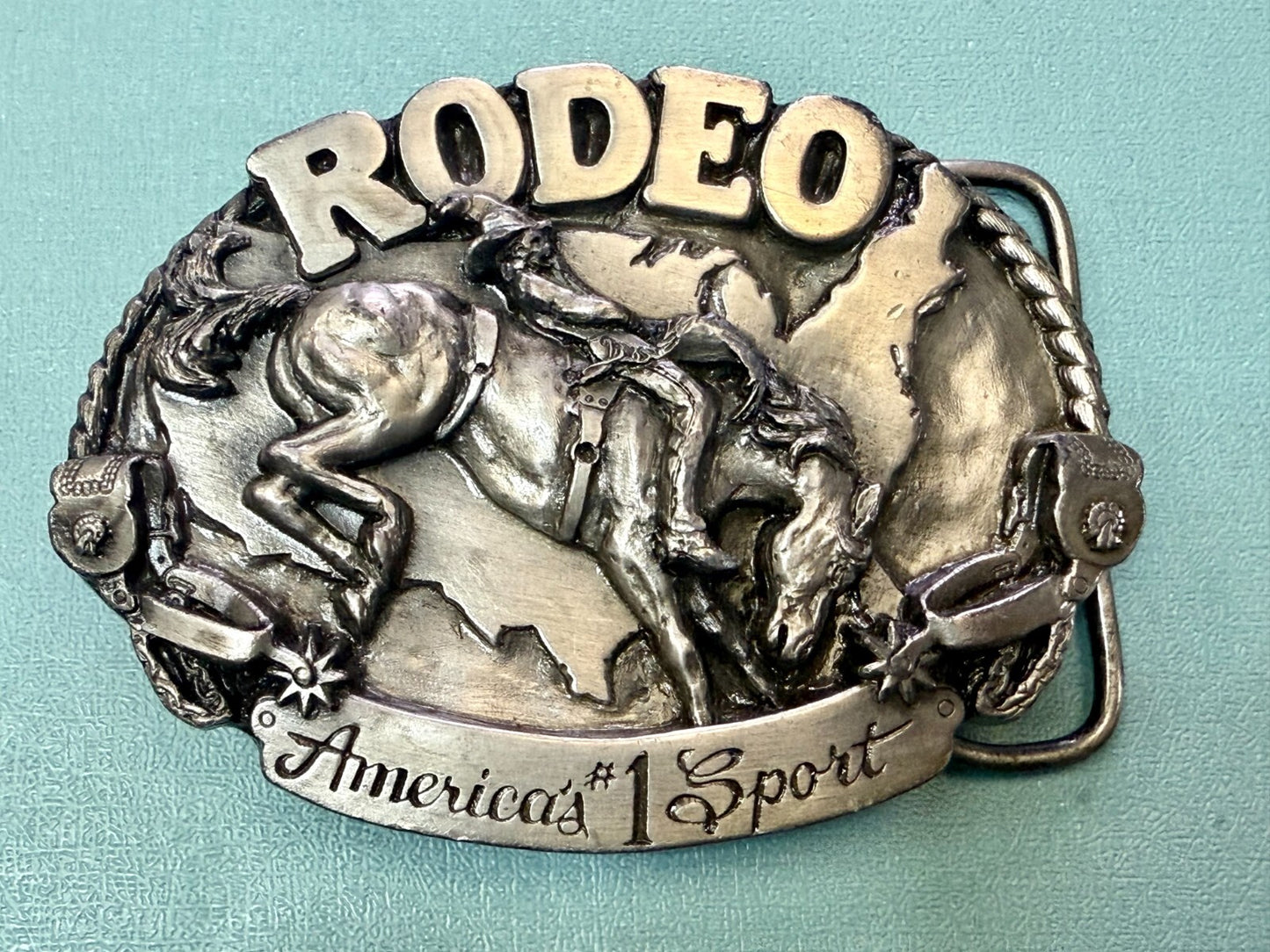 America's #1 Sports Rodeo Cowboy Bronc Rider Vintage 1983 Siskiyou Belt Buckle