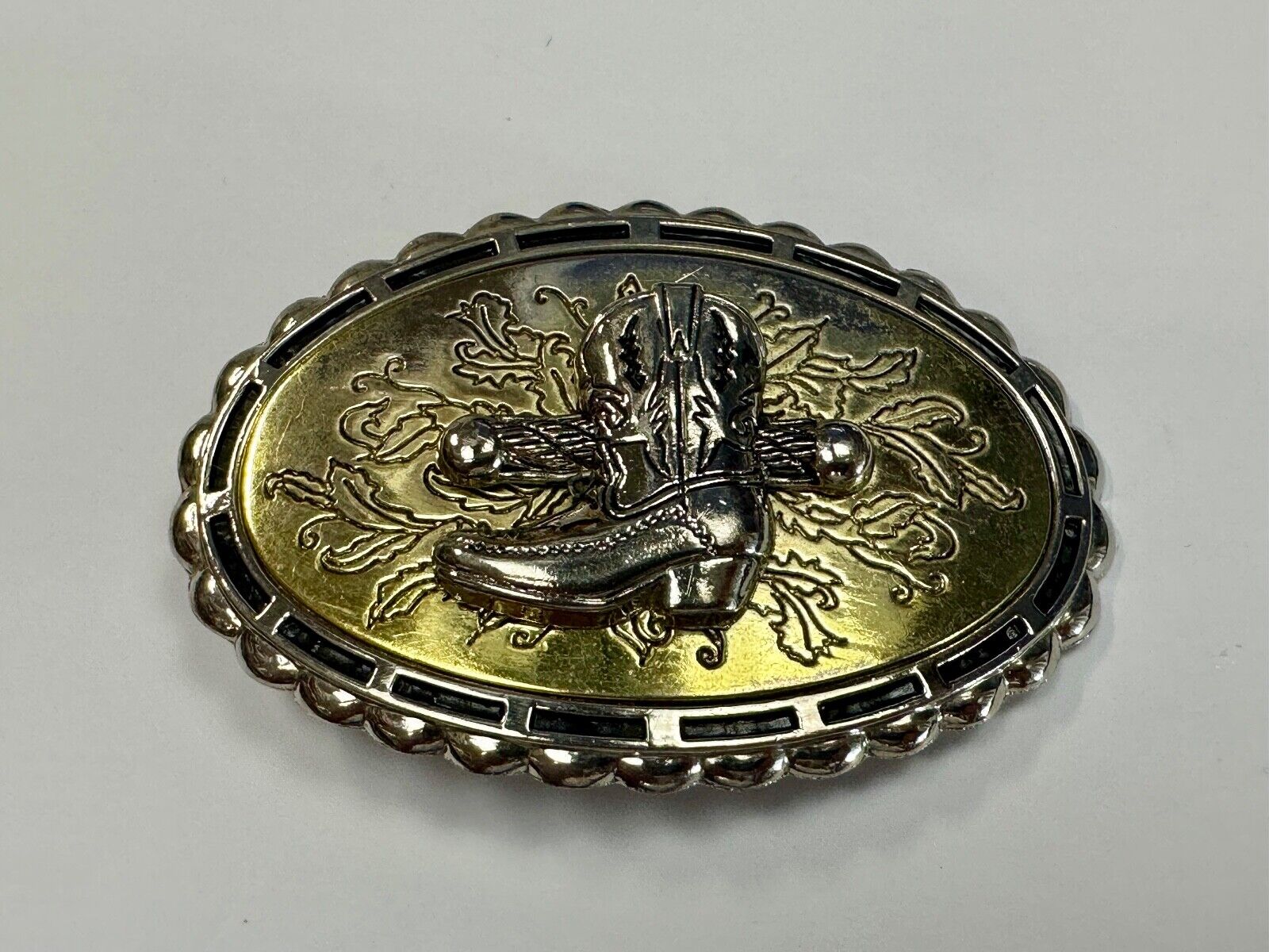 Unique! Cowboy boot and Fence Log - ornate western oval belt buckle