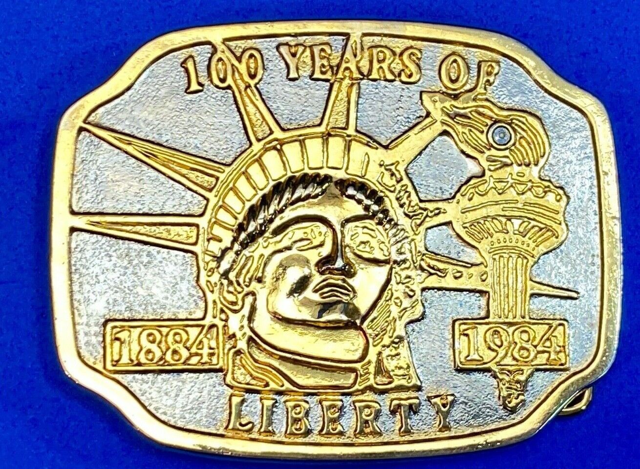 100 Year Celebration - Statue Of Lady Liberty Usa New York Belt Buckle