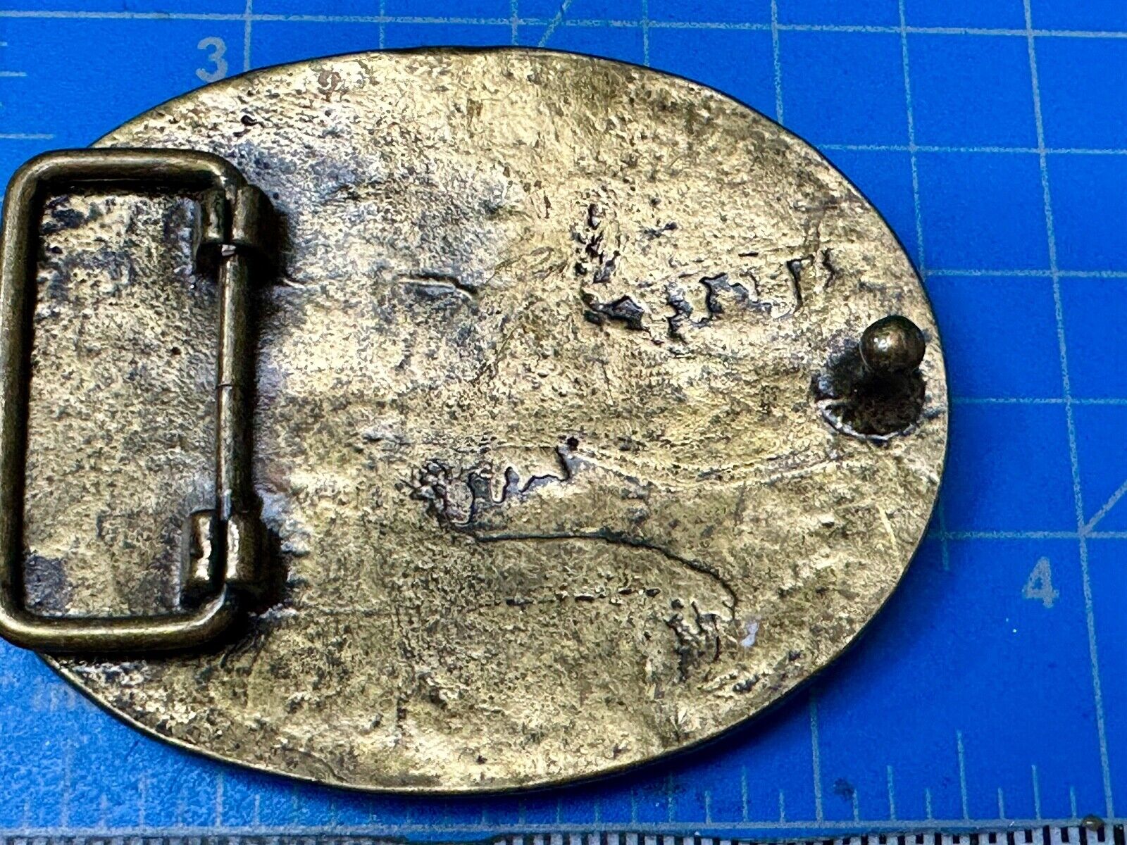 Unique Shades of Red - Mixed Materials oval outlined Belt Buckle