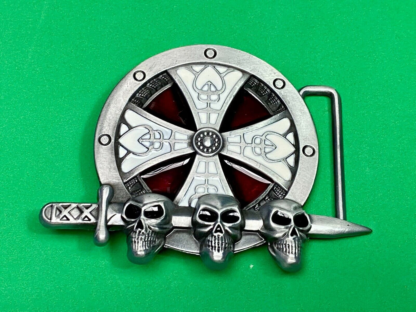 Three skulls through sword with celtic Iron Cross belt buckle