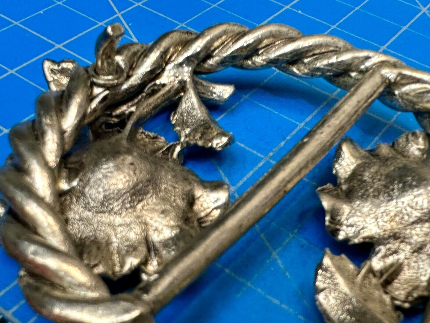 Antique Feel, Flower Figural Scarf slide Twisted rope pattern vtg.  Belt Buckle