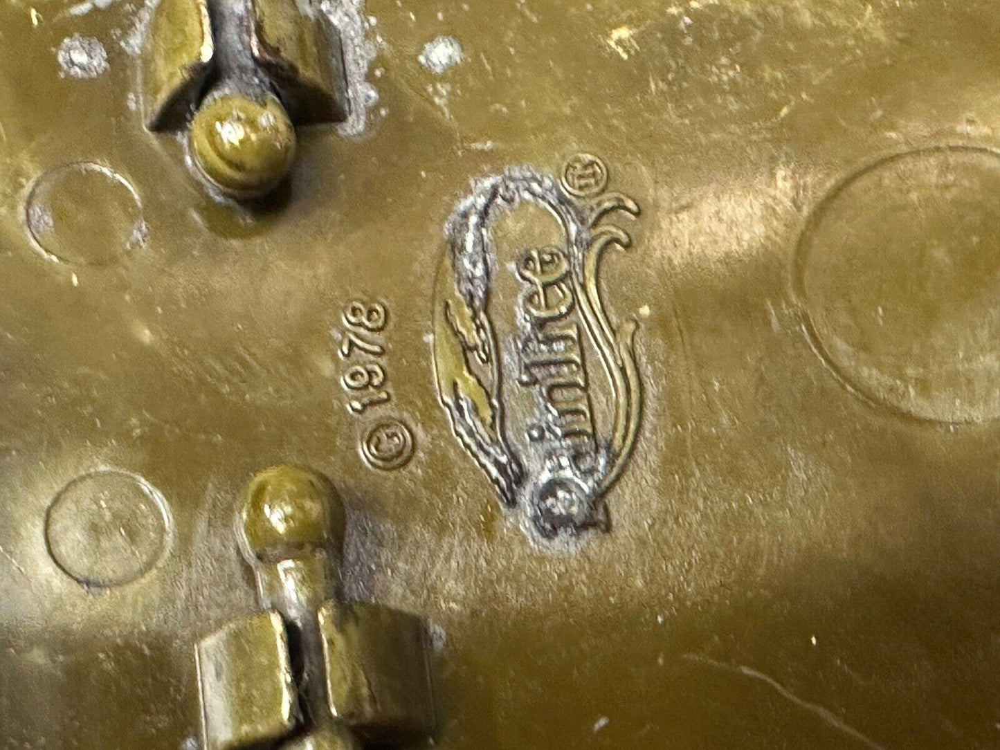 ANHEUSER BUSCH Vintage 1978 Beer Collectors Brewery Raintree Belt Buckle