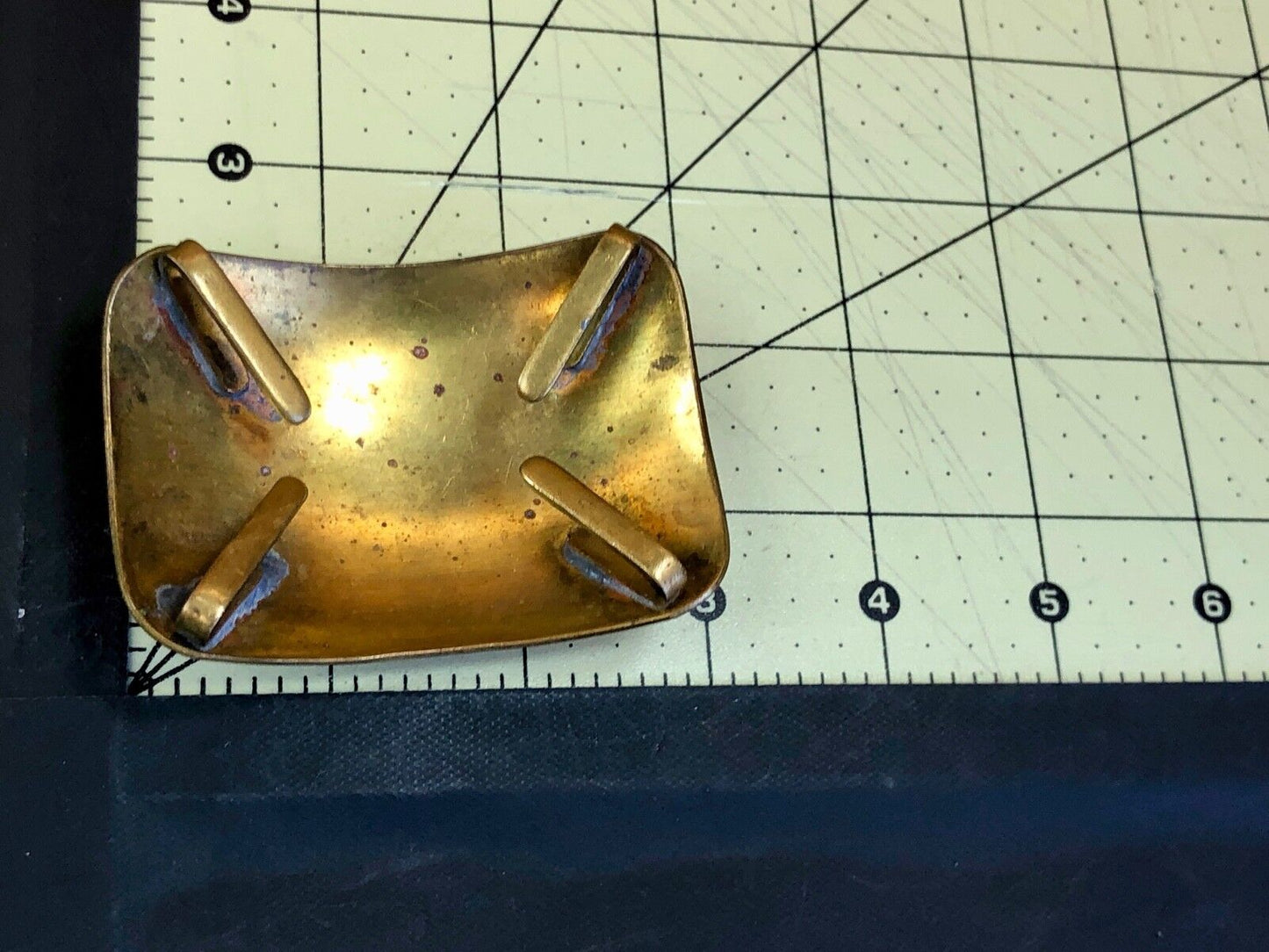 Unknown polished Gold tone  Vintage Belt Clip buckle - Dress Scarf Purse Shoe 