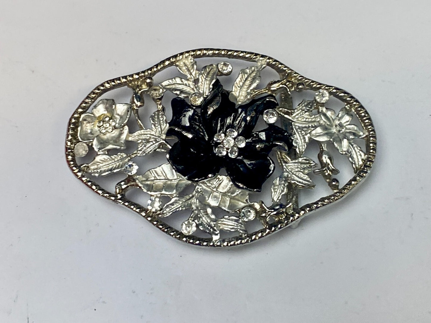 Vintage delicate See-Trough Rhinestone Accented Flower Floral Theme Belt Buckle