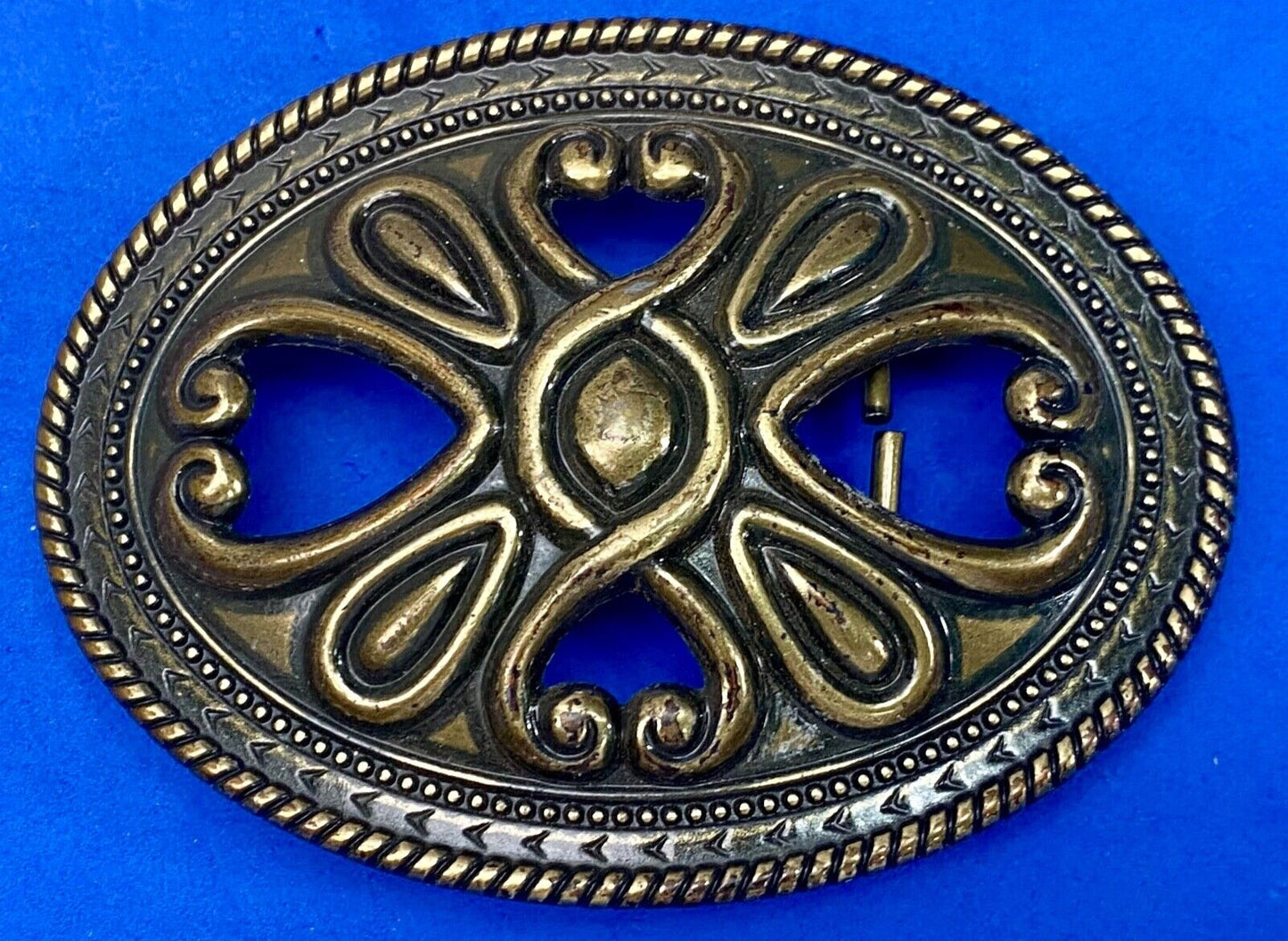 Vintage cutout HEART theme western outlined NOS belt buckle