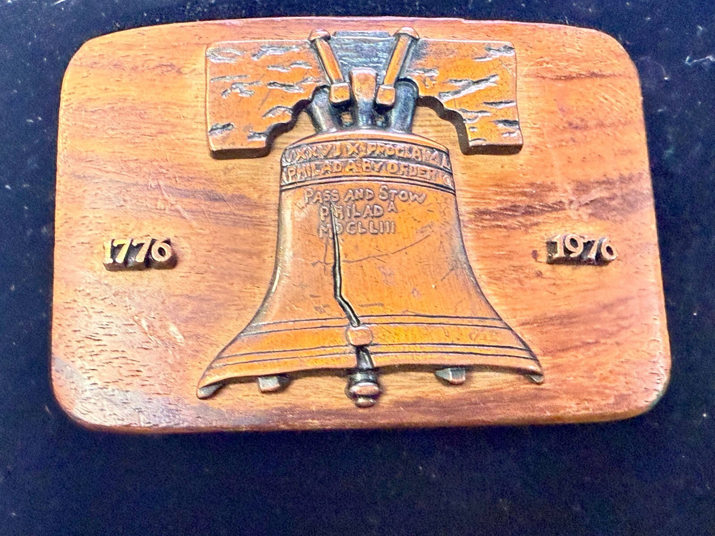 United States Liberty Bell Bicentennial 1776-1976 Commemorate Wood Belt Buckle