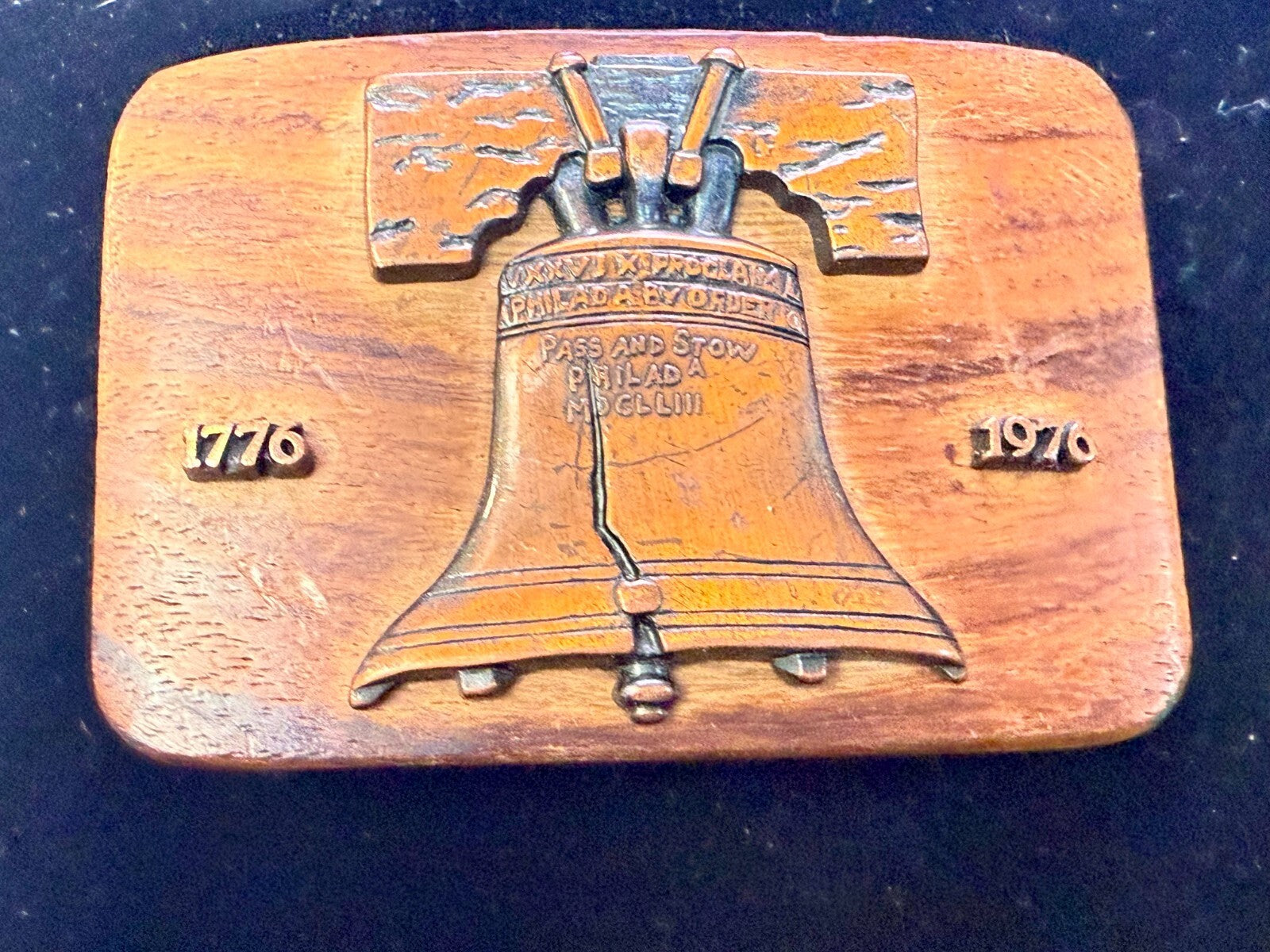United States Liberty Bell Bicentennial 1776-1976 Commemorate Wood Belt Buckle