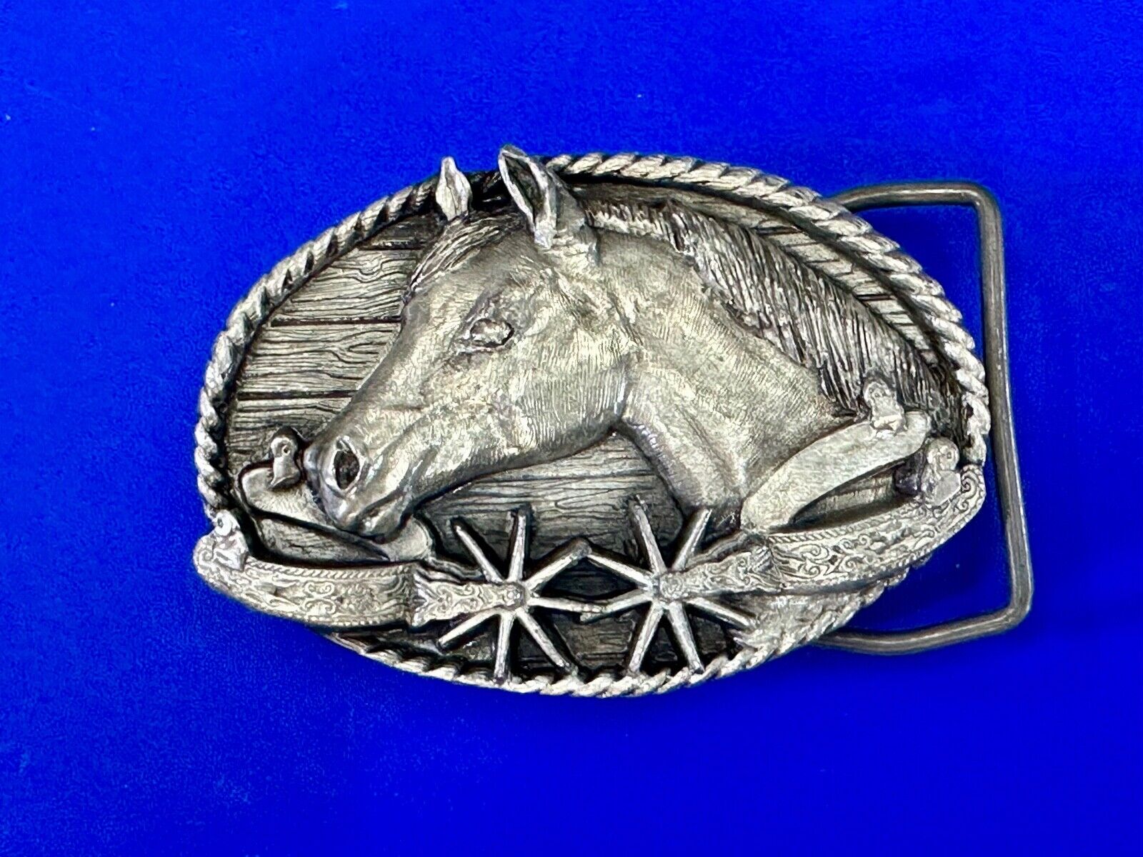Vintage 1983 Cowboys Horse Lovers spurs siskiyou RARE belt buckle