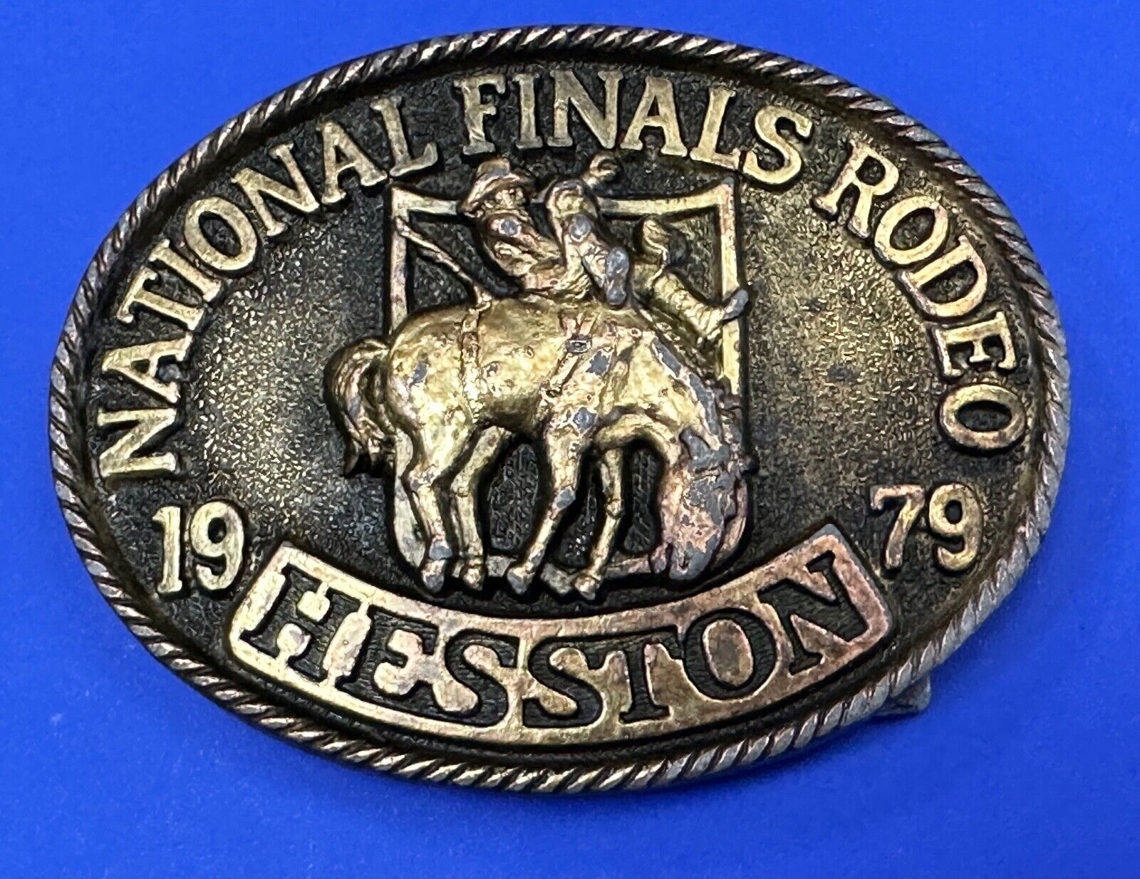 1979 Cowboy Saddle Bronc NFR National Finals Rodeo HESSTON belt buckle