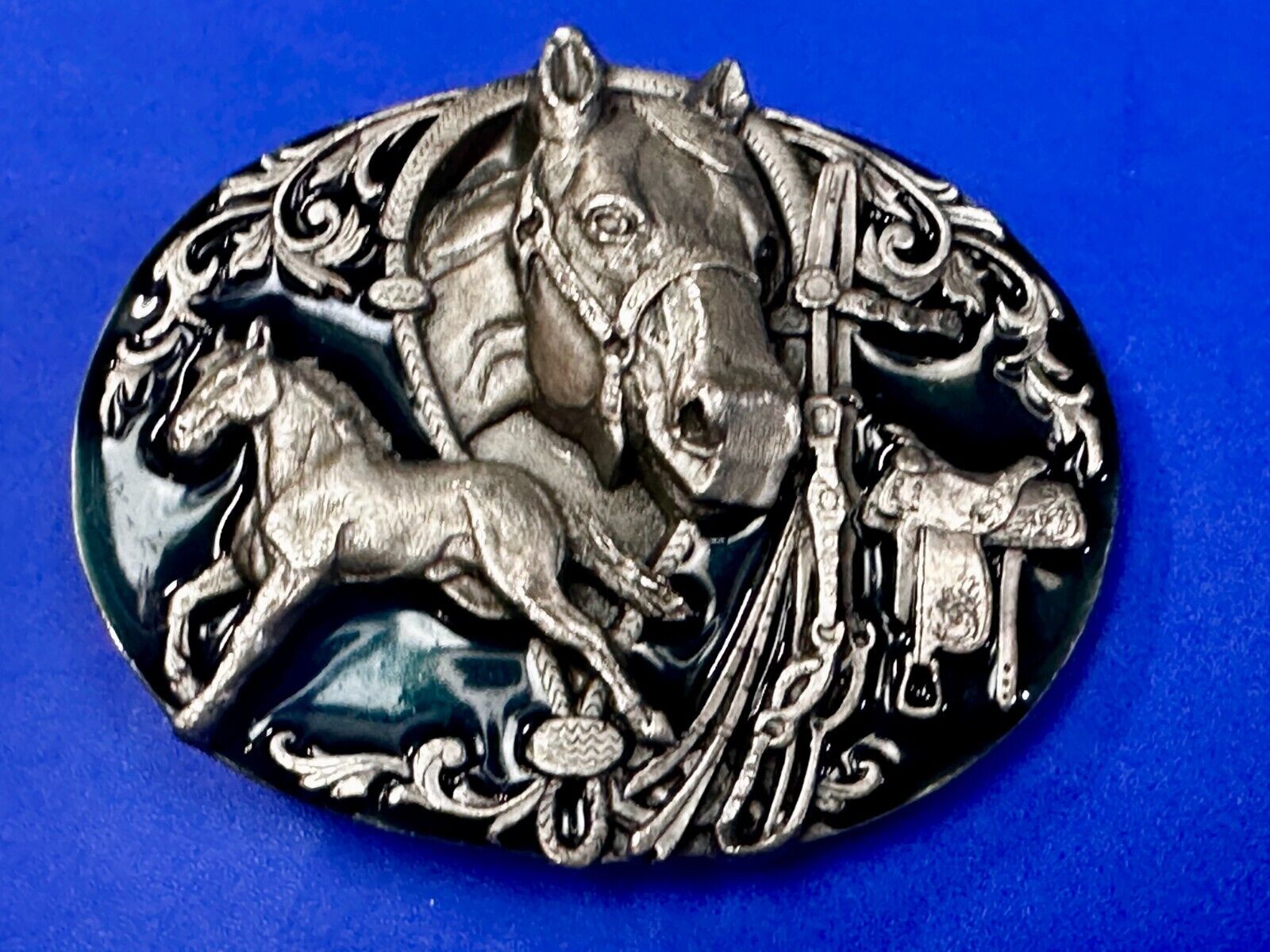 The Wild Horse Commemorative Vintage 1988 Siskiyou Belt Buckle K-80