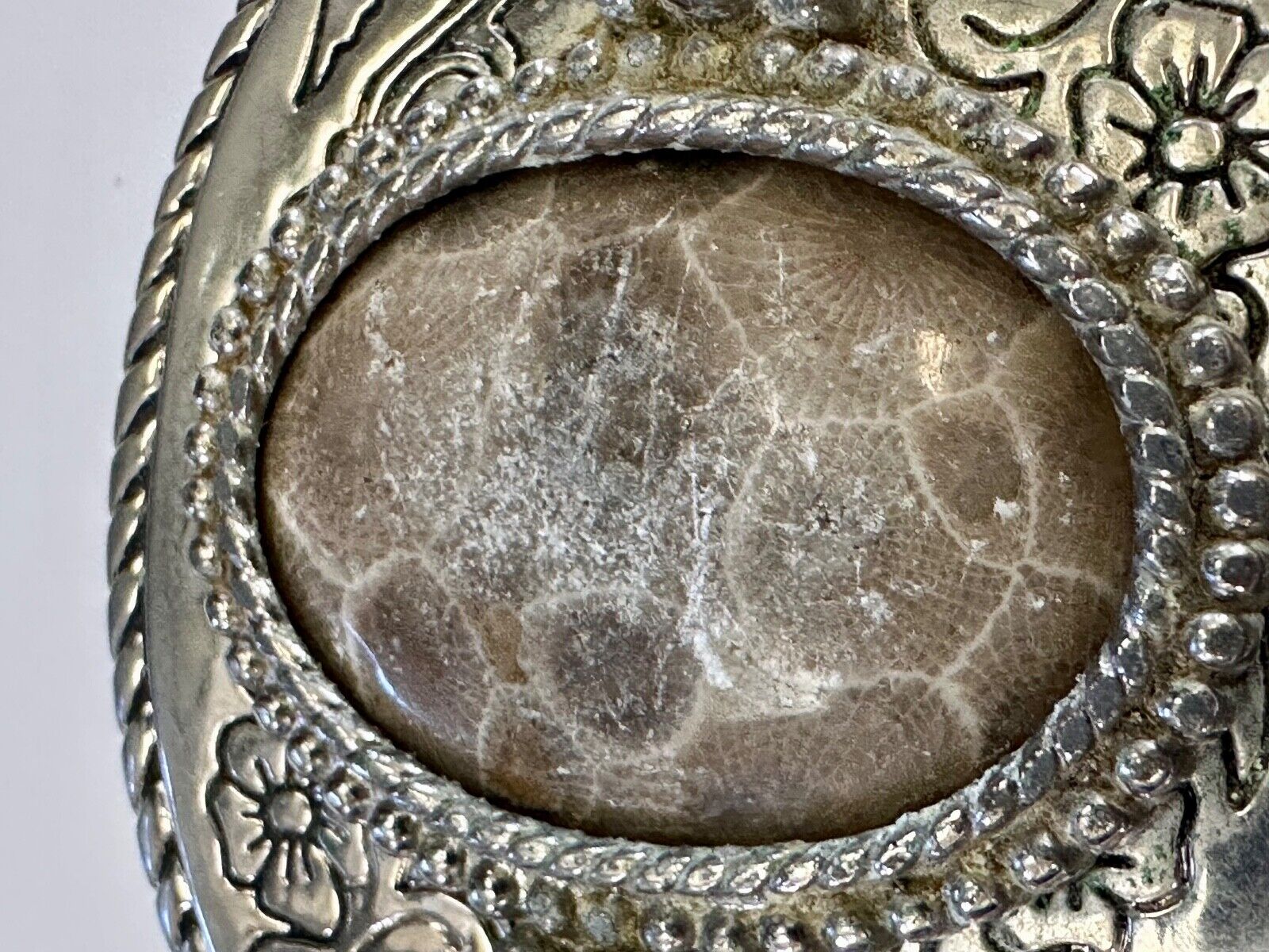 Vintage cabochon cab stone centerpiece on western silver tone belt buckle