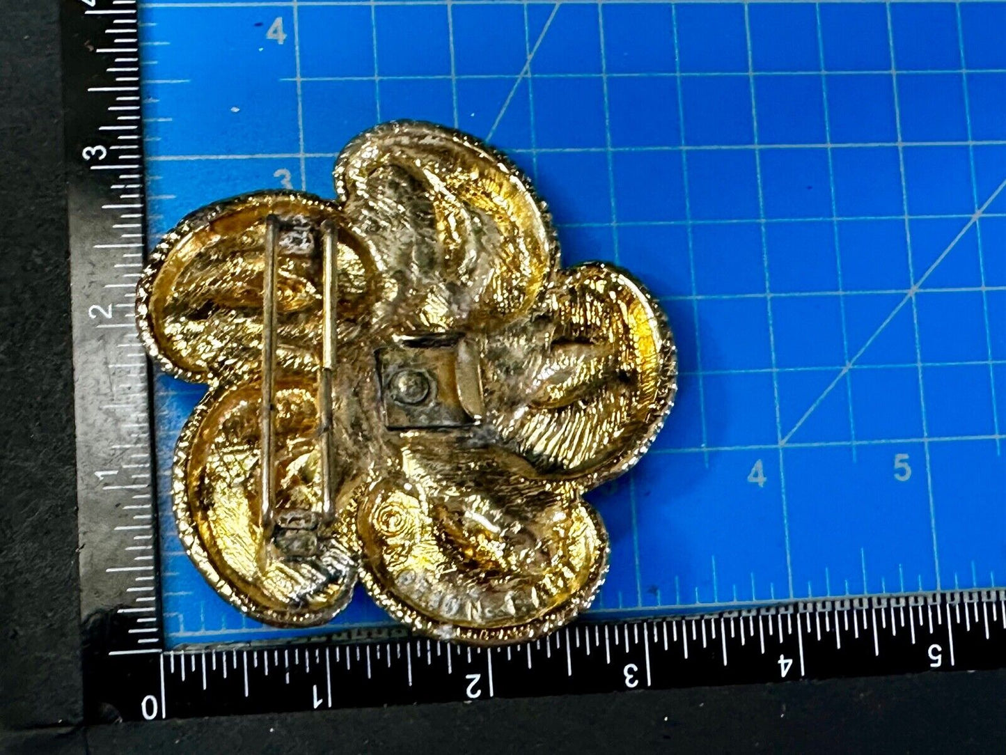Vintage Large Gold Tone Starfish Flower Theme?  Belt Buckle by Motion East
