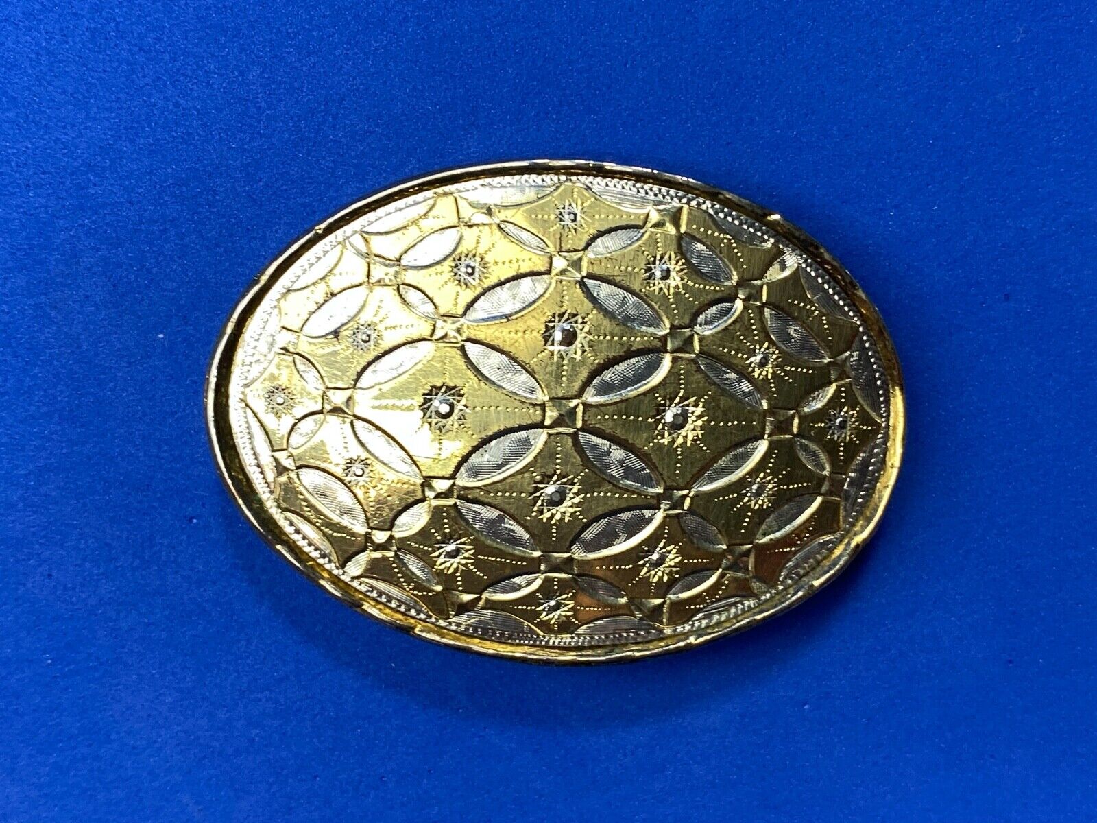 Simple mixed metal western belt buckle - zig zag pattern signed W 