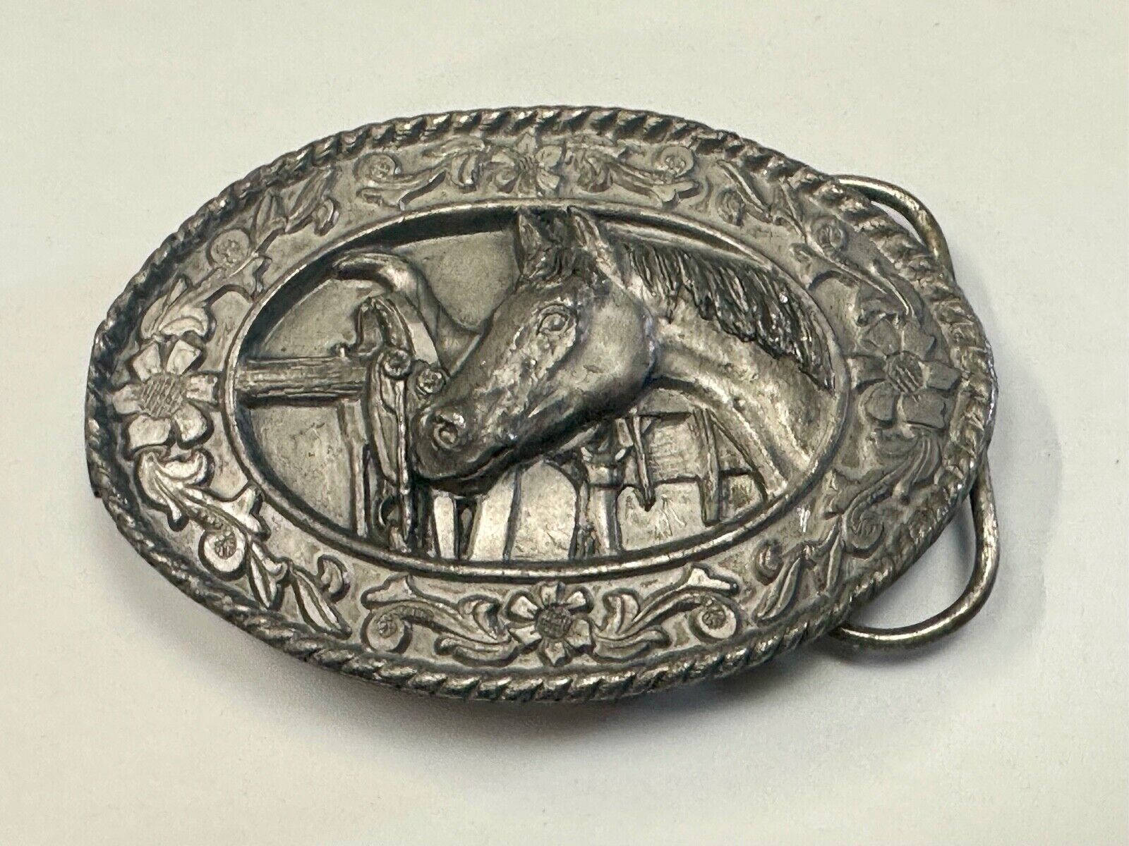 Vintage 1985 Horse lovers siskiyou pewter belt buckle