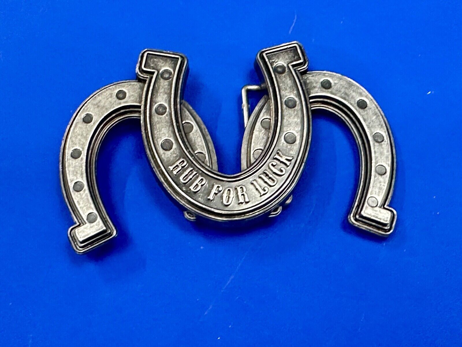 Triple trio horseshoes lucky Novelty belt buckle RUB FOR LUCK horse shoe