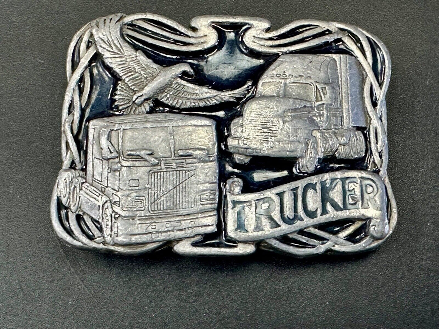 Trucker - Vintage Semi Driver Masterpiece collection belt buckle - of America!