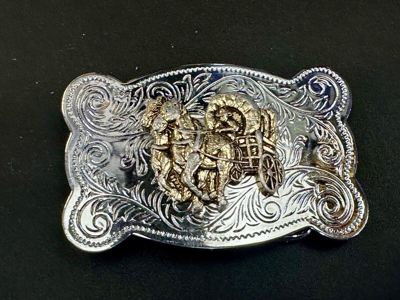 Vintage Horse Drawn Covered Wagon two tone belt buckle made in Japan