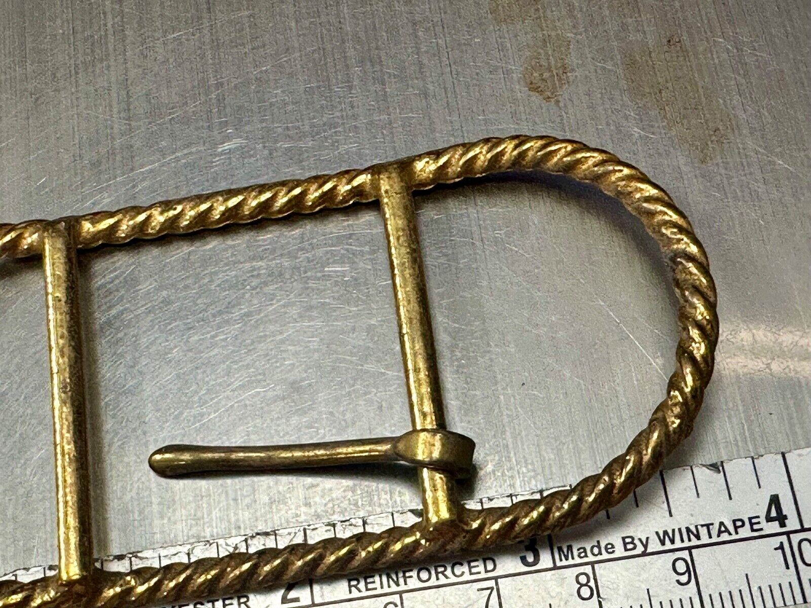 unique 4" wide Vintage gold tone Rope or Knot pattern belt buckle