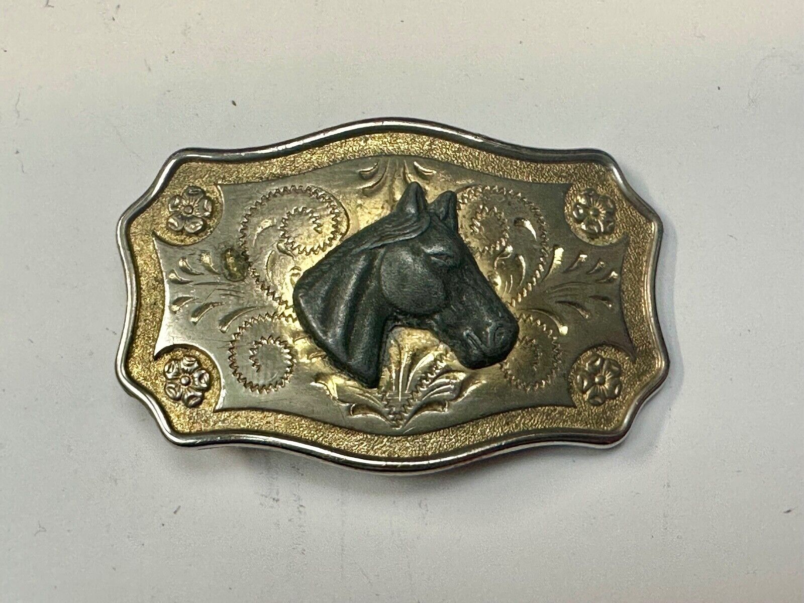 Vintage Horse head - Two tone western flower swirl belt buckle