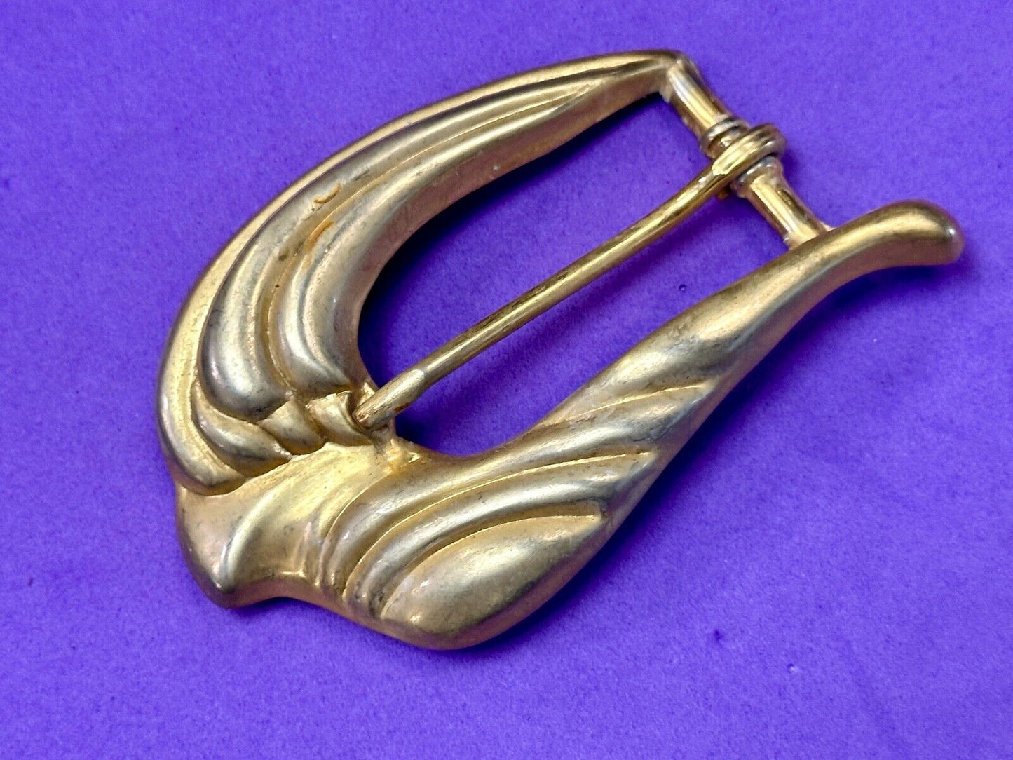 Victorian vibe - vintage gold tone replacement belt buckle