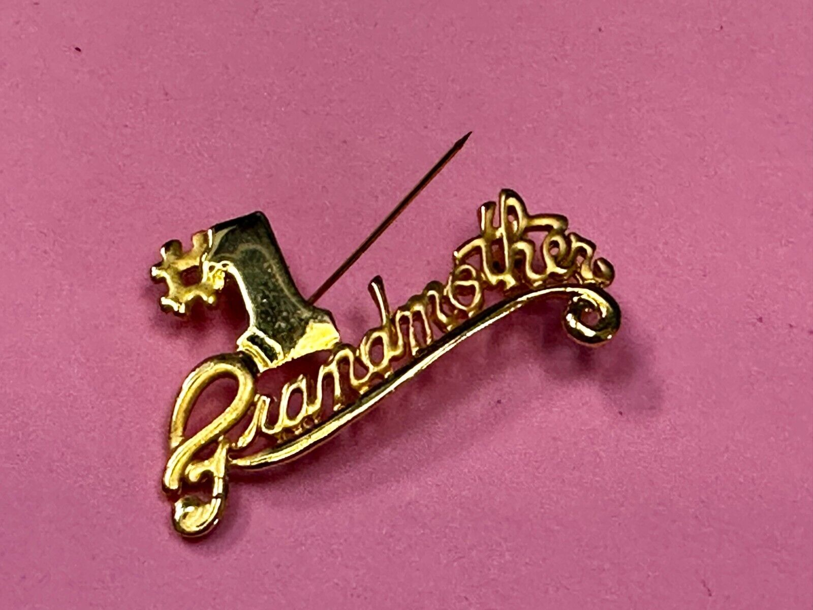 #1 Number One Grandmother Love Gift Gold Tone Vintage Brooch Pin