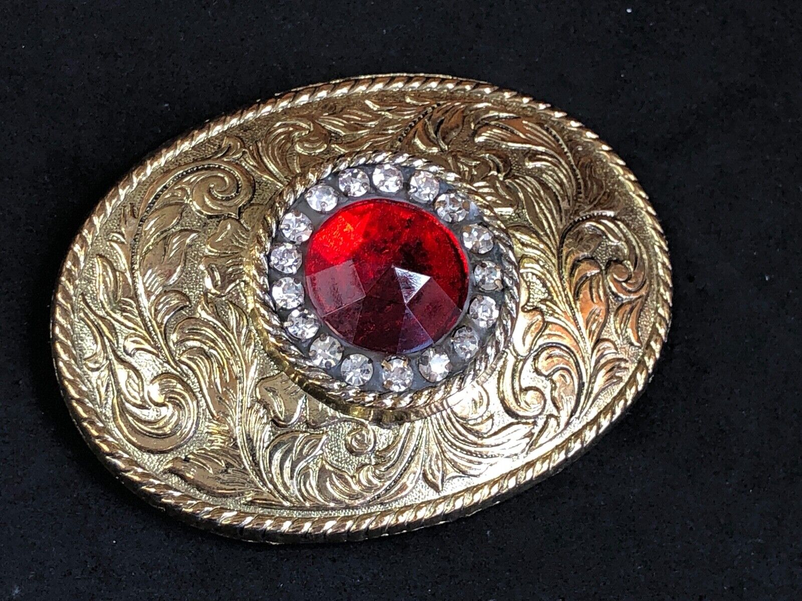 Unknown -  QUALITY Red Rhinestones?  centerpiece western belt buckle 