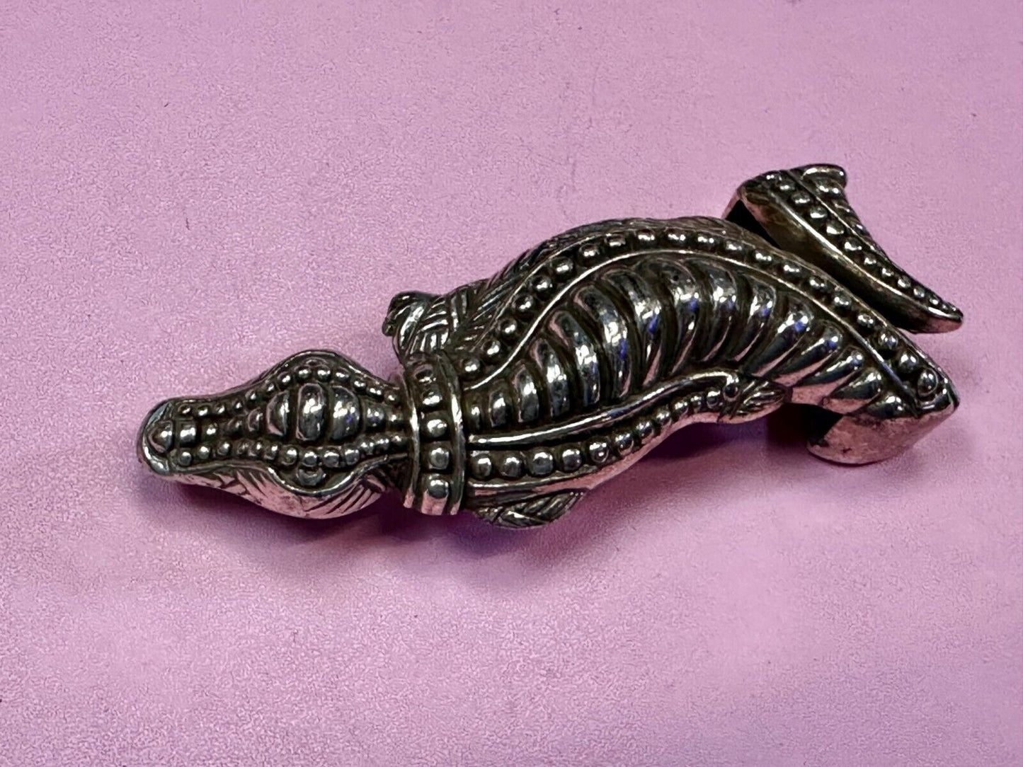 Alligator Crocodile Figural Silver Tone Vintage 1995 Belt Buckle